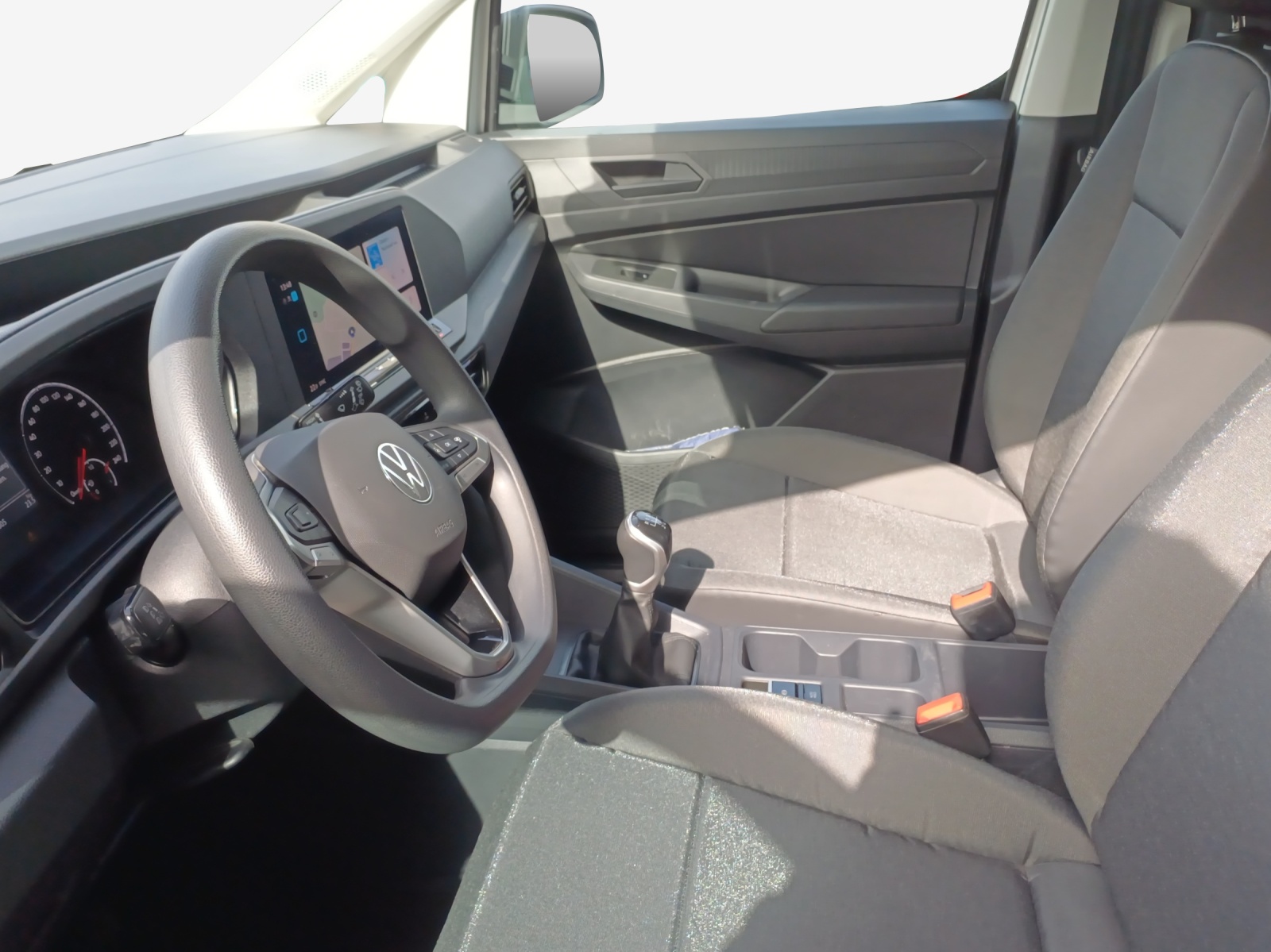 VW Caddy Cargo 2.0TDI Maxi 4Motion-image-7