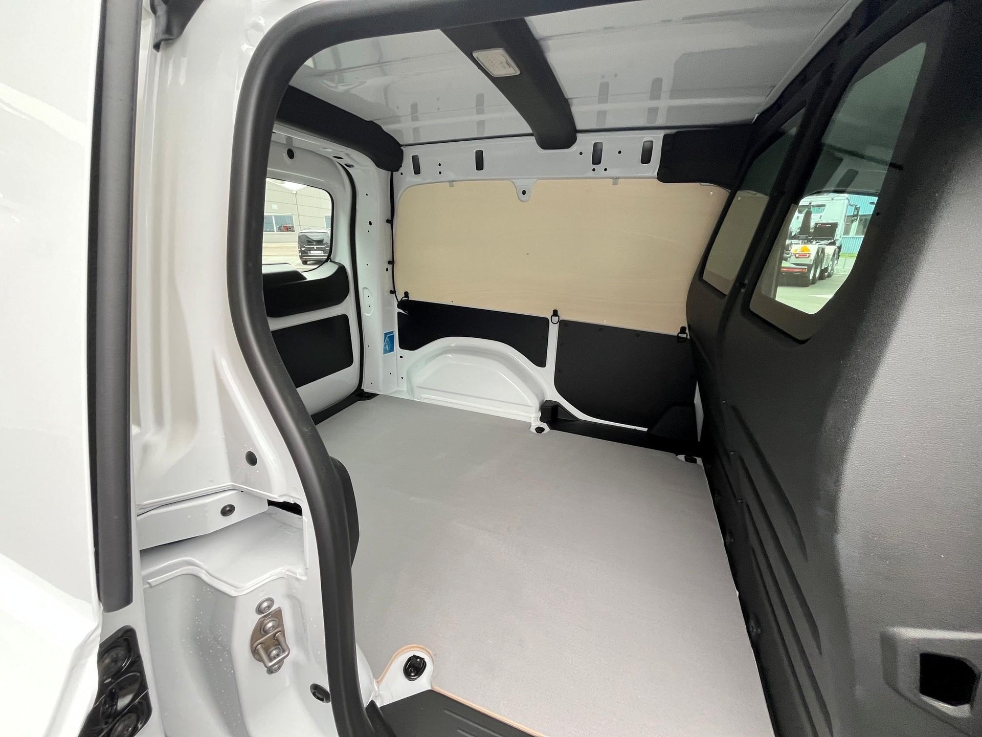 MERCEDES-BENZ Citan 112 Kaw. S 1.5 CDI Worker-image-9