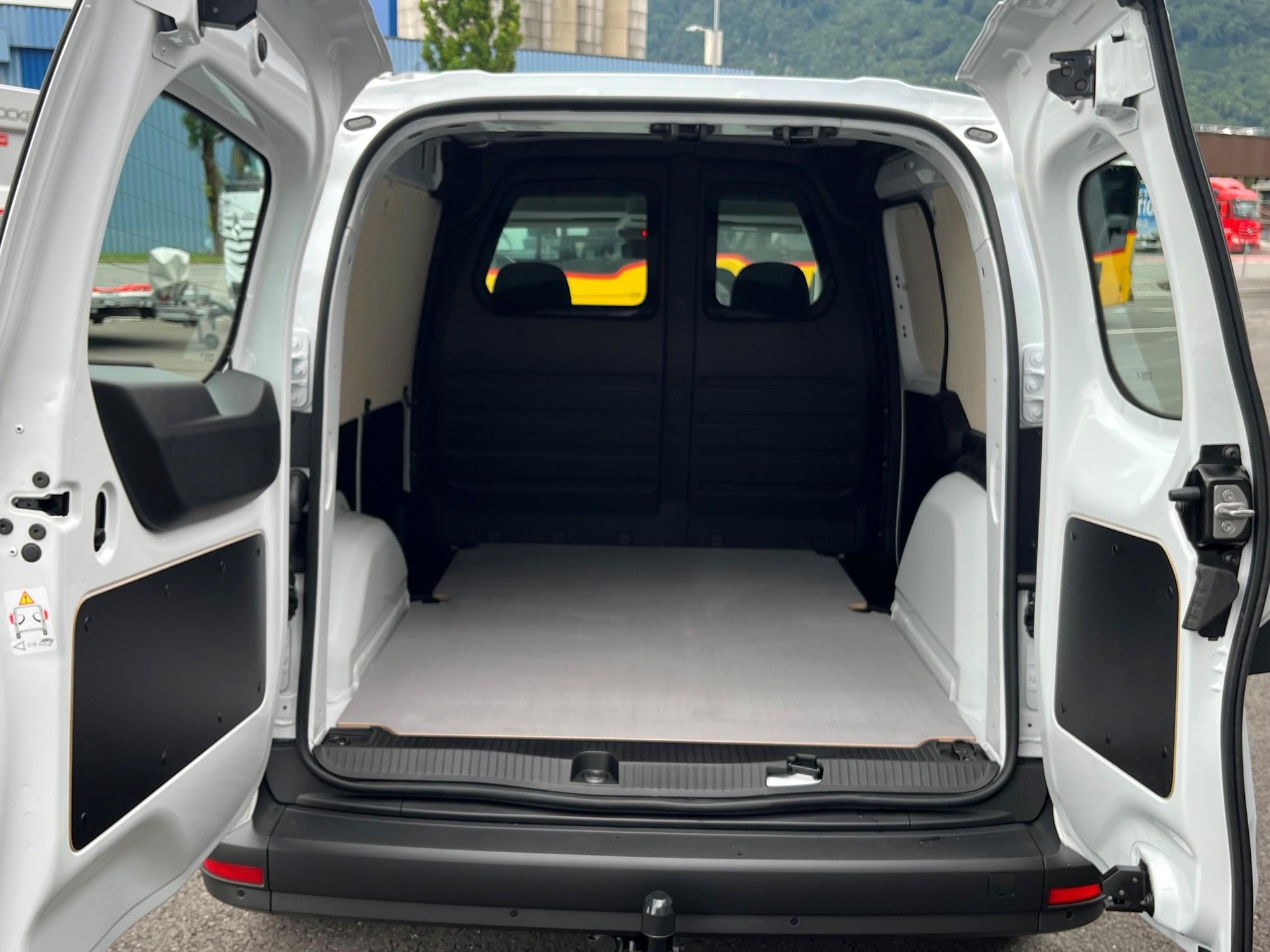 MERCEDES-BENZ Citan 112 Kaw. S 1.5 CDI Worker-image-7