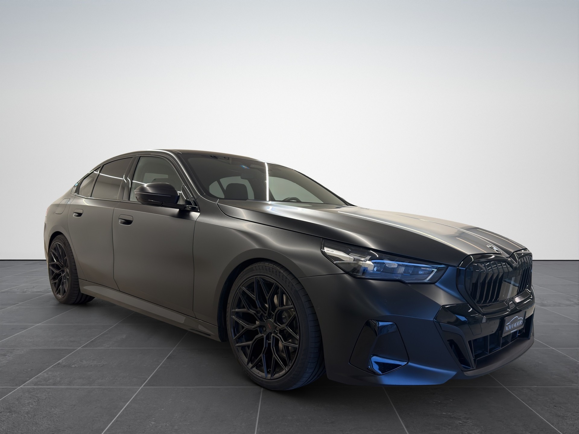 BMW 520d 48V M Sport Steptronic-image-7