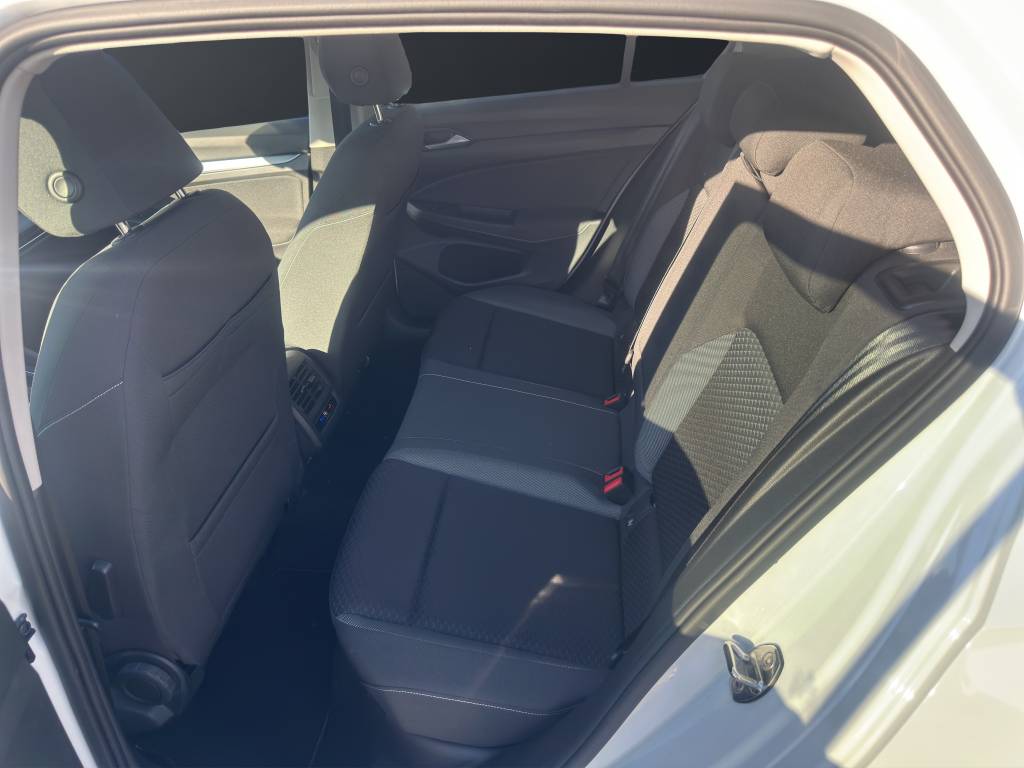 VW Golf 2.0 TDI Style DSG-image-8