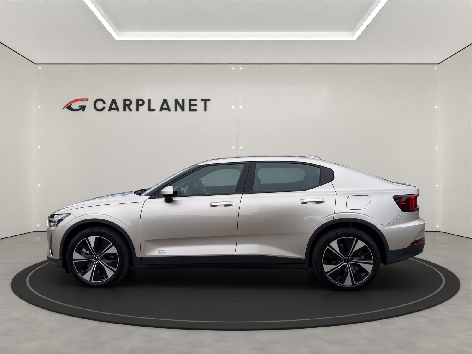 POLESTAR 2 Long Range Dual Motor-image-2