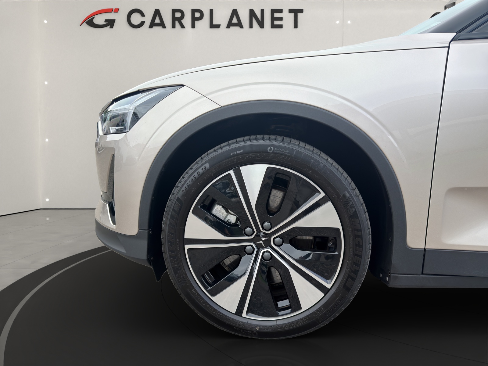 POLESTAR 2 Long Range Dual Motor-image-6