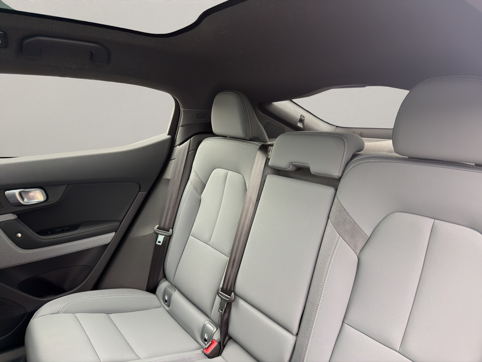 POLESTAR 2 Long Range Dual Motor-image-14