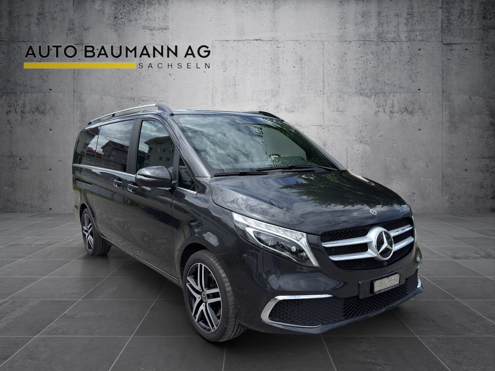 MERCEDES-BENZ V 300 d lang Swiss Edition 4Matic 9G-Tronic-image-2