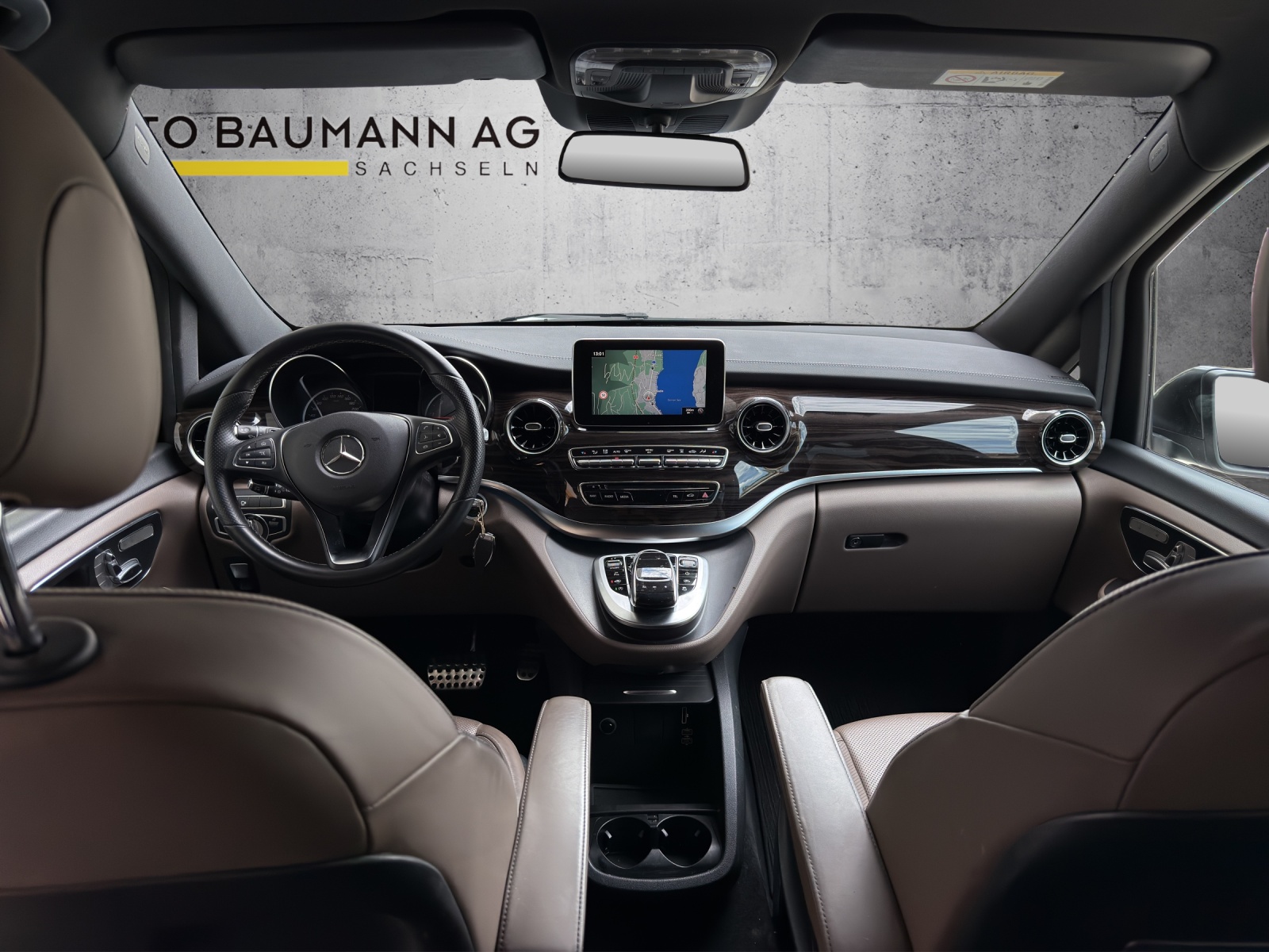 MERCEDES-BENZ V 300 d lang Swiss Edition 4Matic 9G-Tronic-image-15