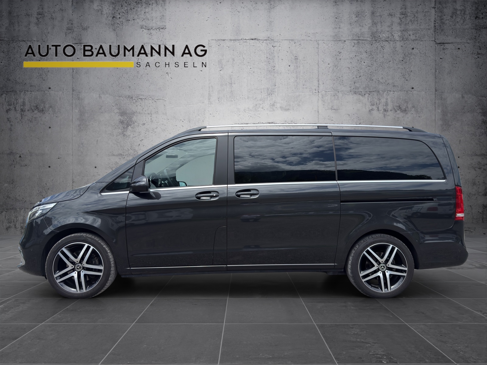 MERCEDES-BENZ V 300 d lang Swiss Edition 4Matic 9G-Tronic-image-0