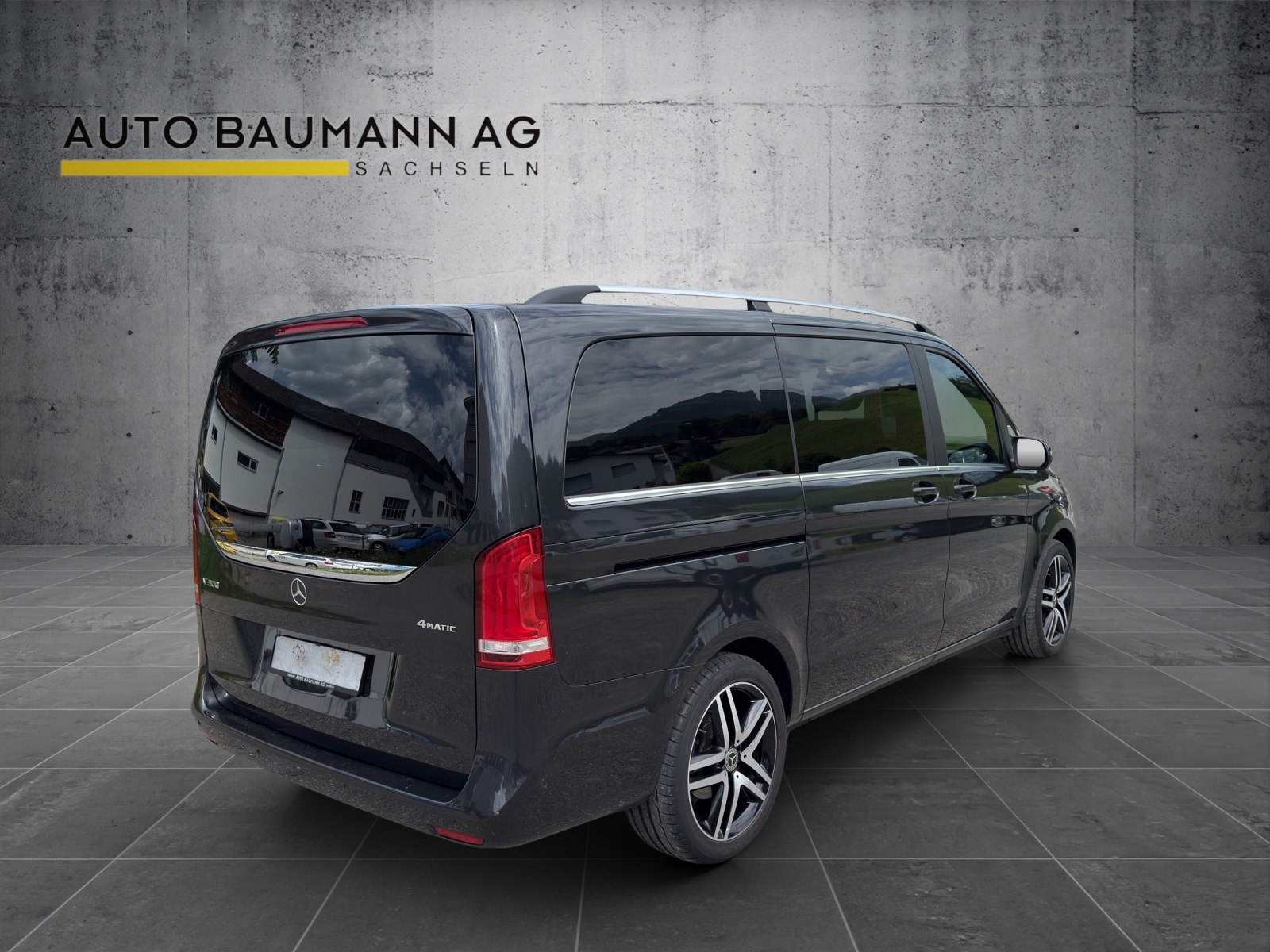 MERCEDES-BENZ V 300 d lang Swiss Edition 4Matic 9G-Tronic-image-3