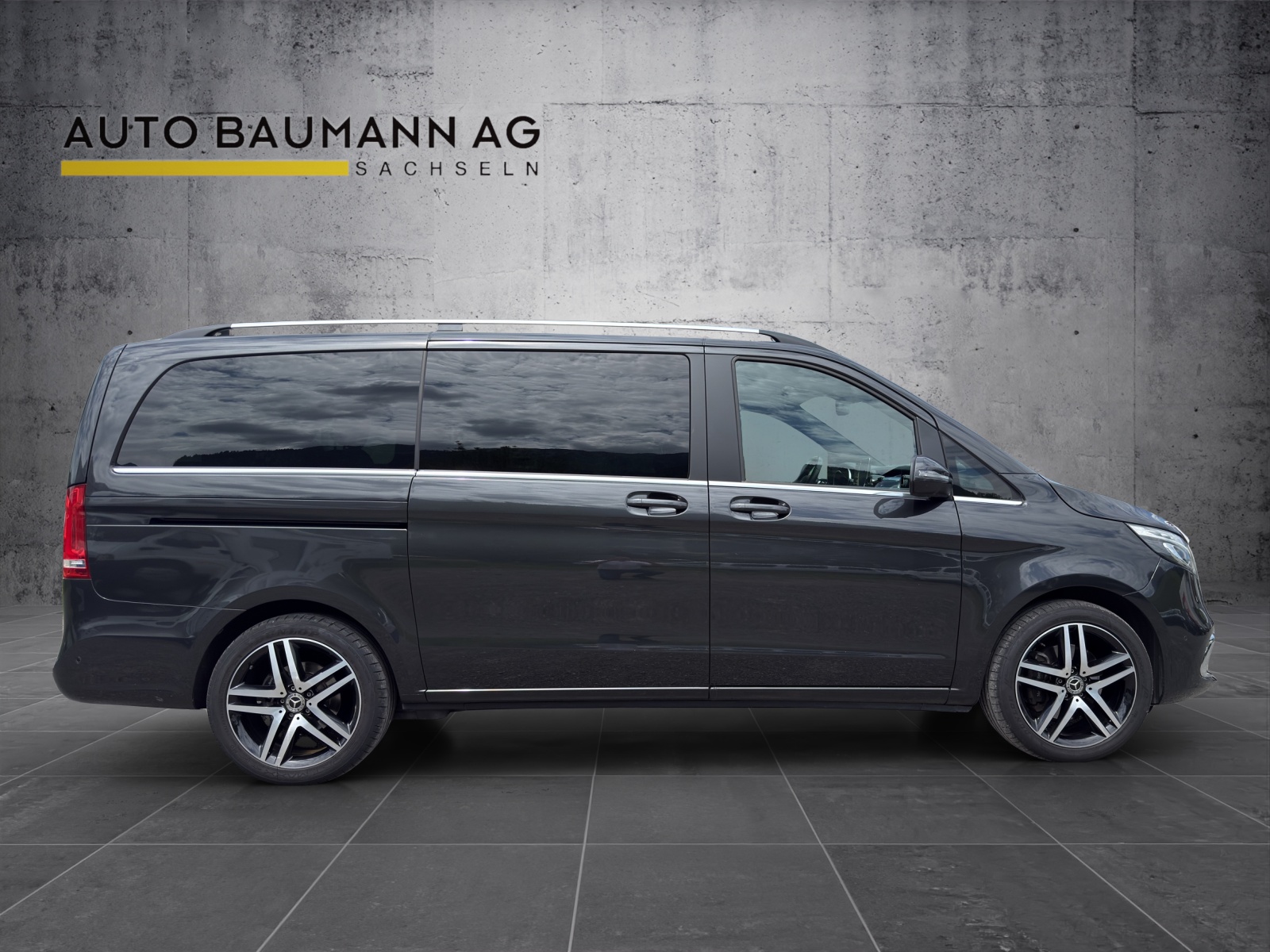 MERCEDES-BENZ V 300 d lang Swiss Edition 4Matic 9G-Tronic-image-1