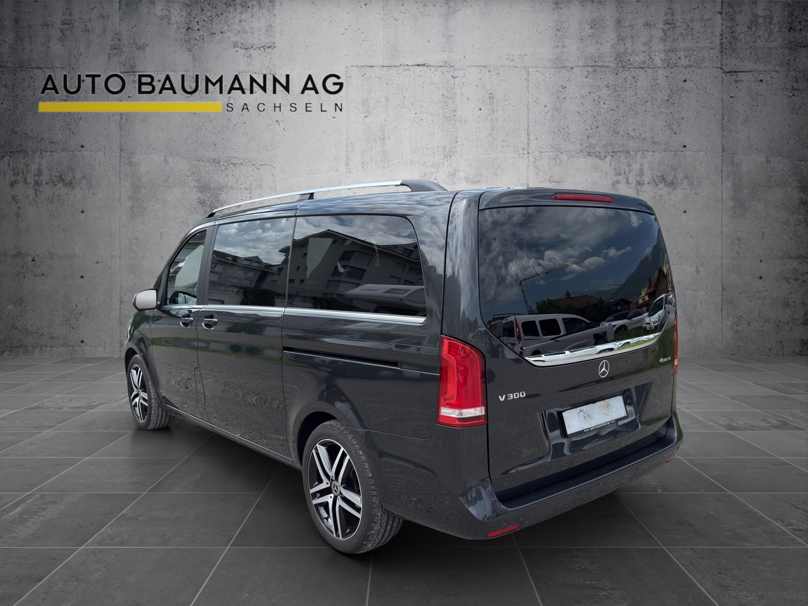 MERCEDES-BENZ V 300 d lang Swiss Edition 4Matic 9G-Tronic-image-6
