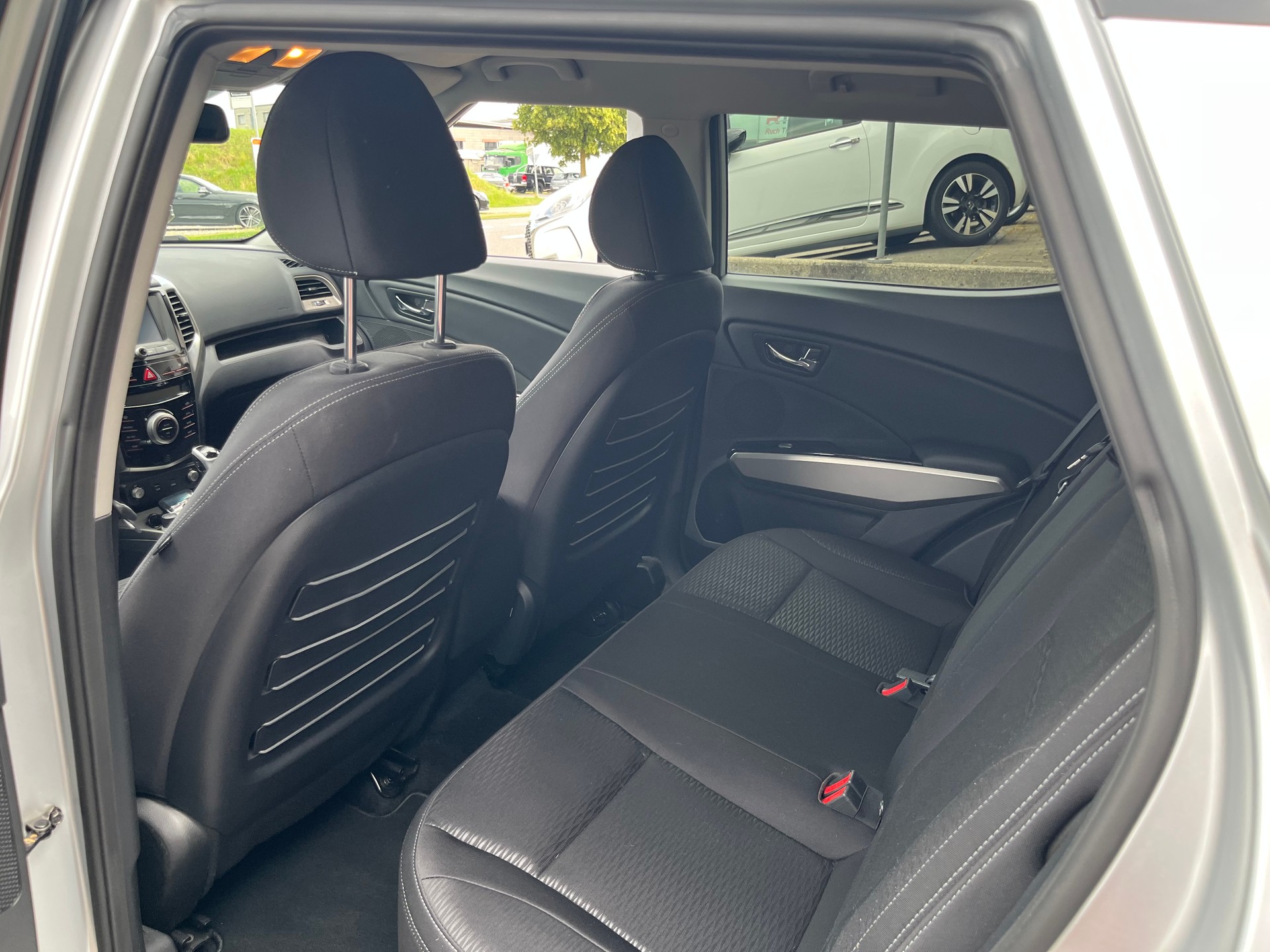 KGM-SsangYong 1.6 4WD AUTOMAT +++FRISCH AB MFK+++-image-13