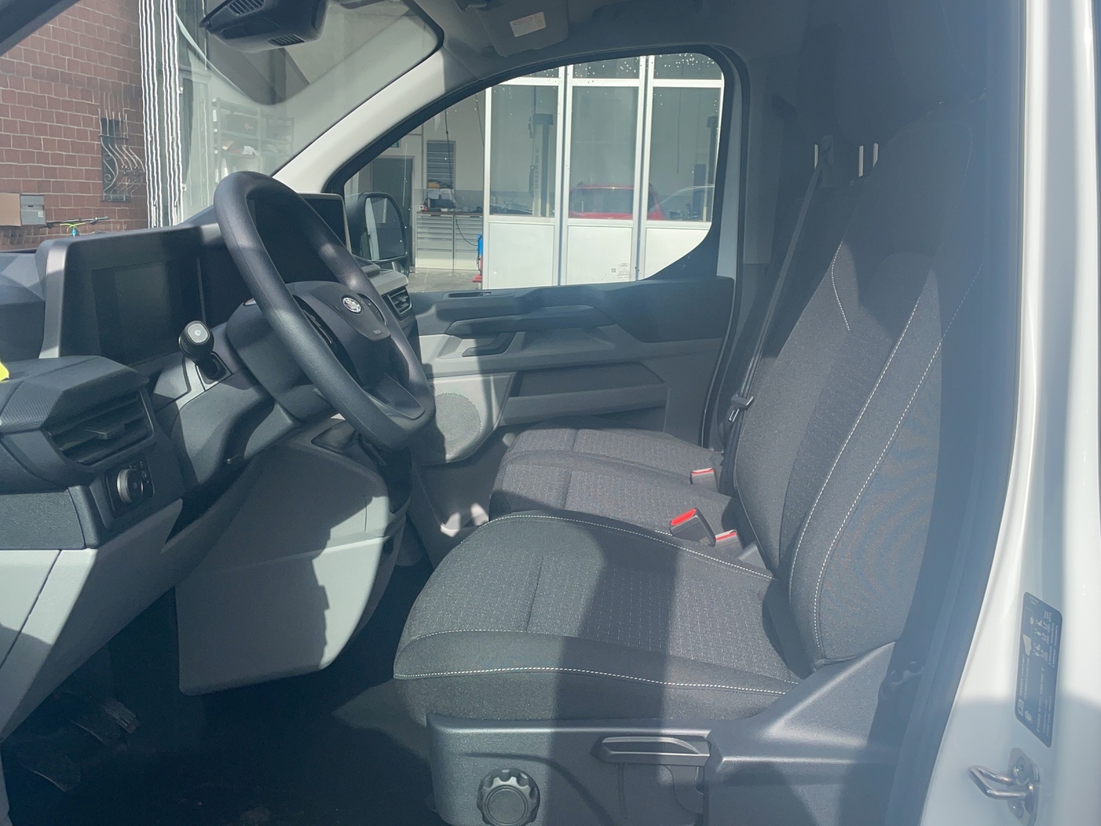 FORD Transit C Van 300 L1 2.0 EcoBlue 136 Trend-image-5
