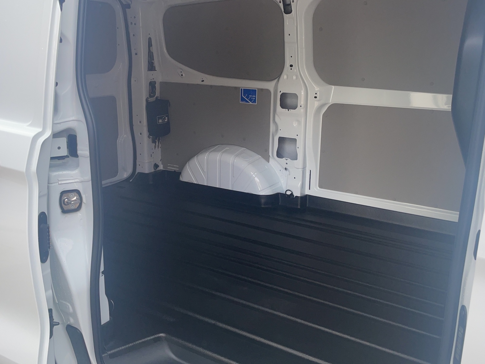 FORD Transit C Van 300 L1 2.0 EcoBlue 136 Trend-image-11