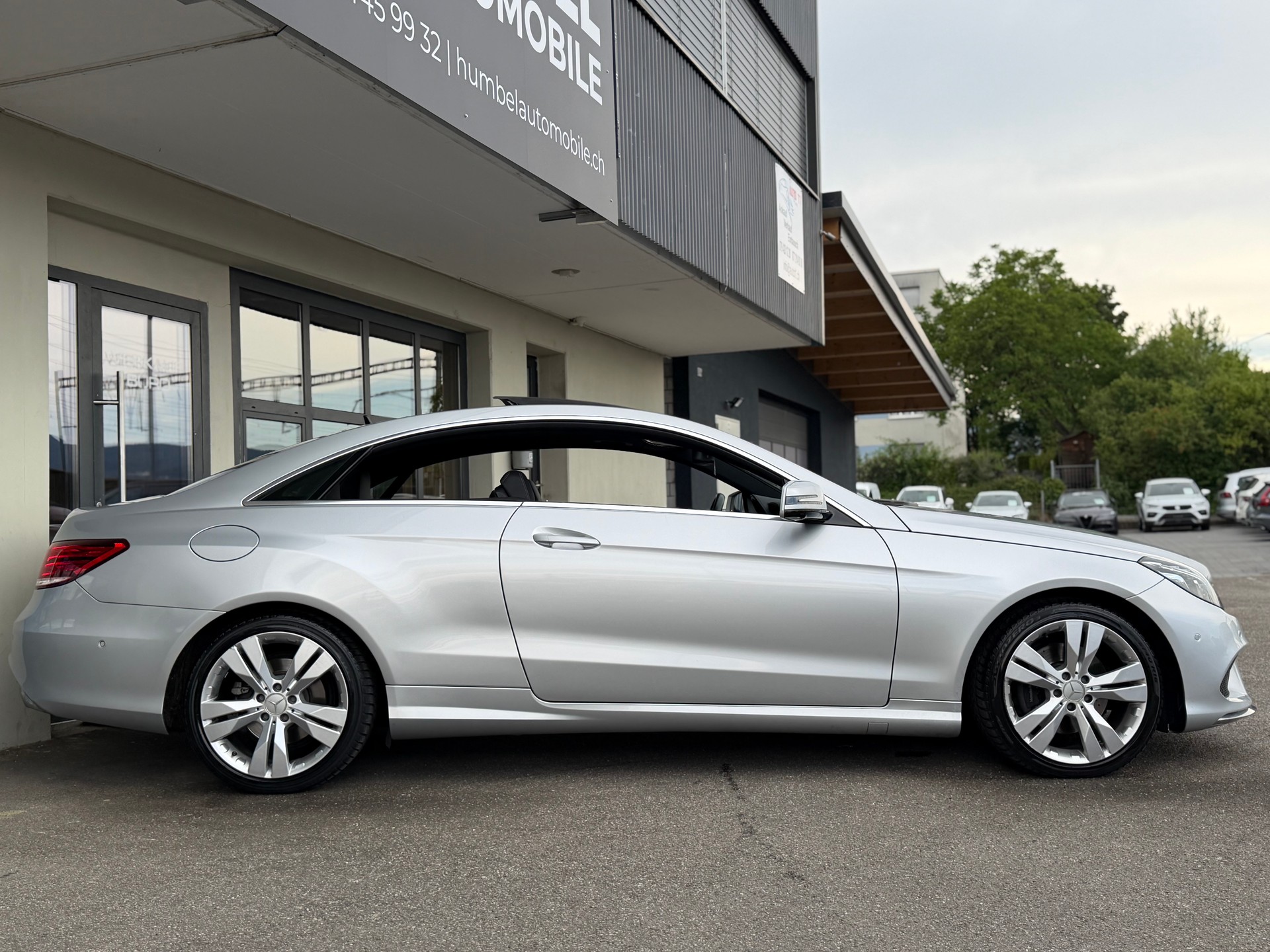MERCEDES-BENZ E 350 4Matic 7G-Tronic-image-4
