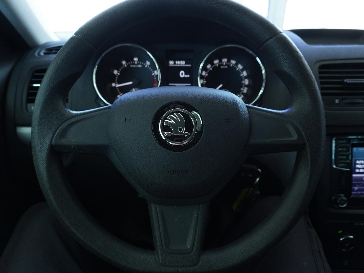 SKODA Yeti 1.8 TSI Active 4x4-image-7
