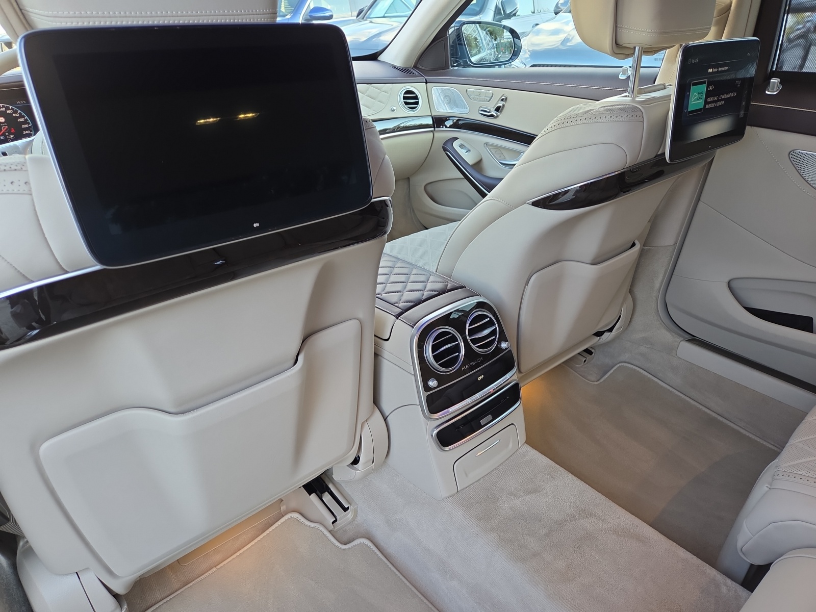 MERCEDES-BENZ S 560 Maybach 4Matic-image-21