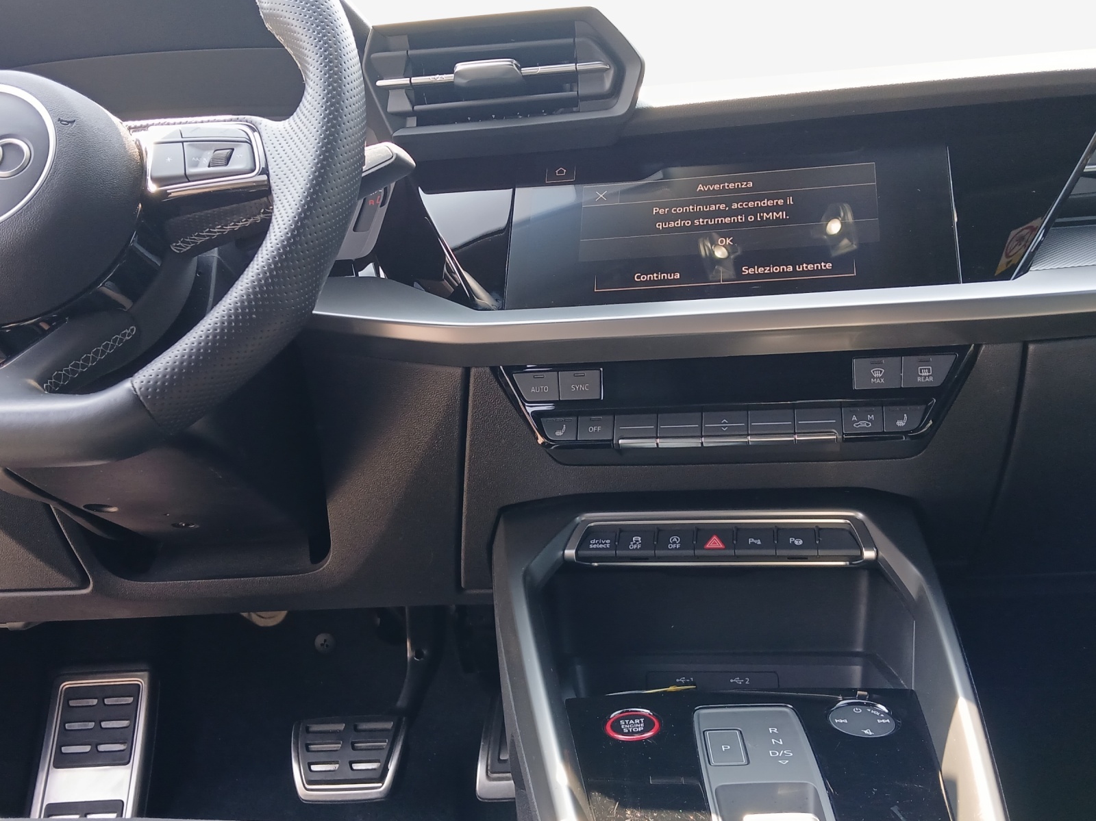 AUDI S3 Sportback 2.0 TFSI quattro S-tronic-image-10