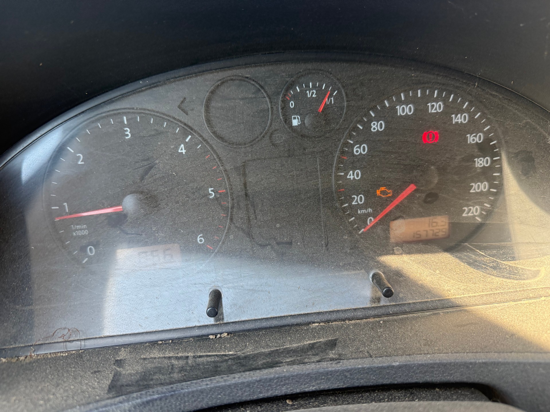 VW T5 1.9 TDI PD Entry-image-8