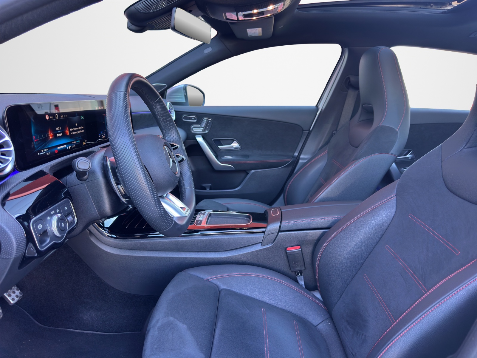 MERCEDES-BENZ A35AMG 4Matic 8G-DCT *CH-Wagen*-image-8