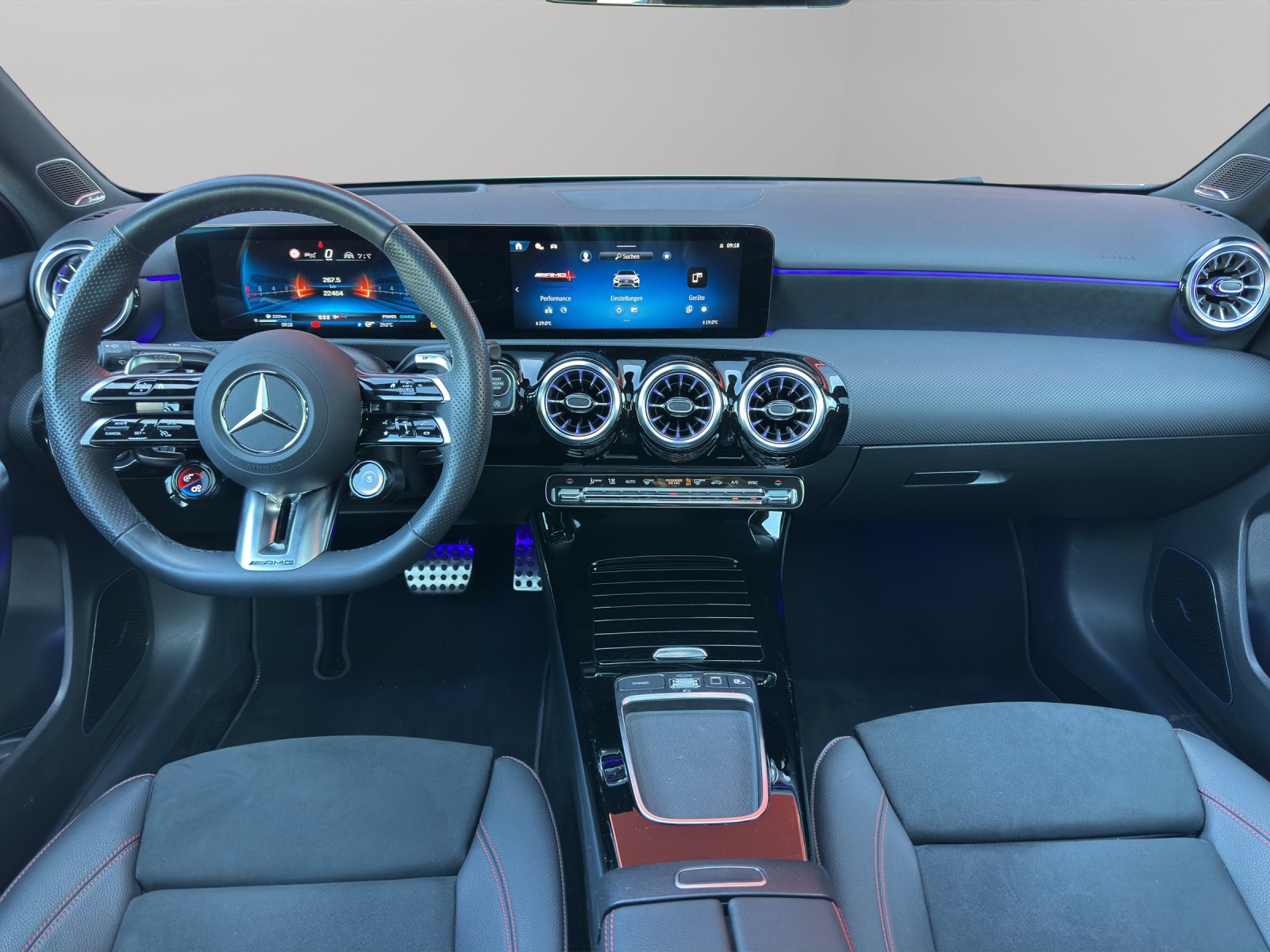 MERCEDES-BENZ A AMG 35 4Matic 8G-DCT-image-10