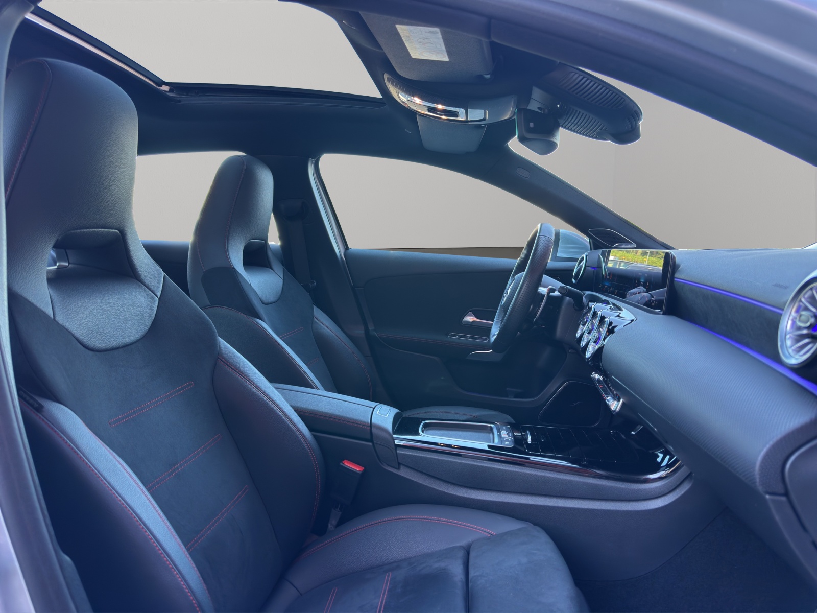 MERCEDES-BENZ A AMG 35 4Matic 8G-DCT-image-13