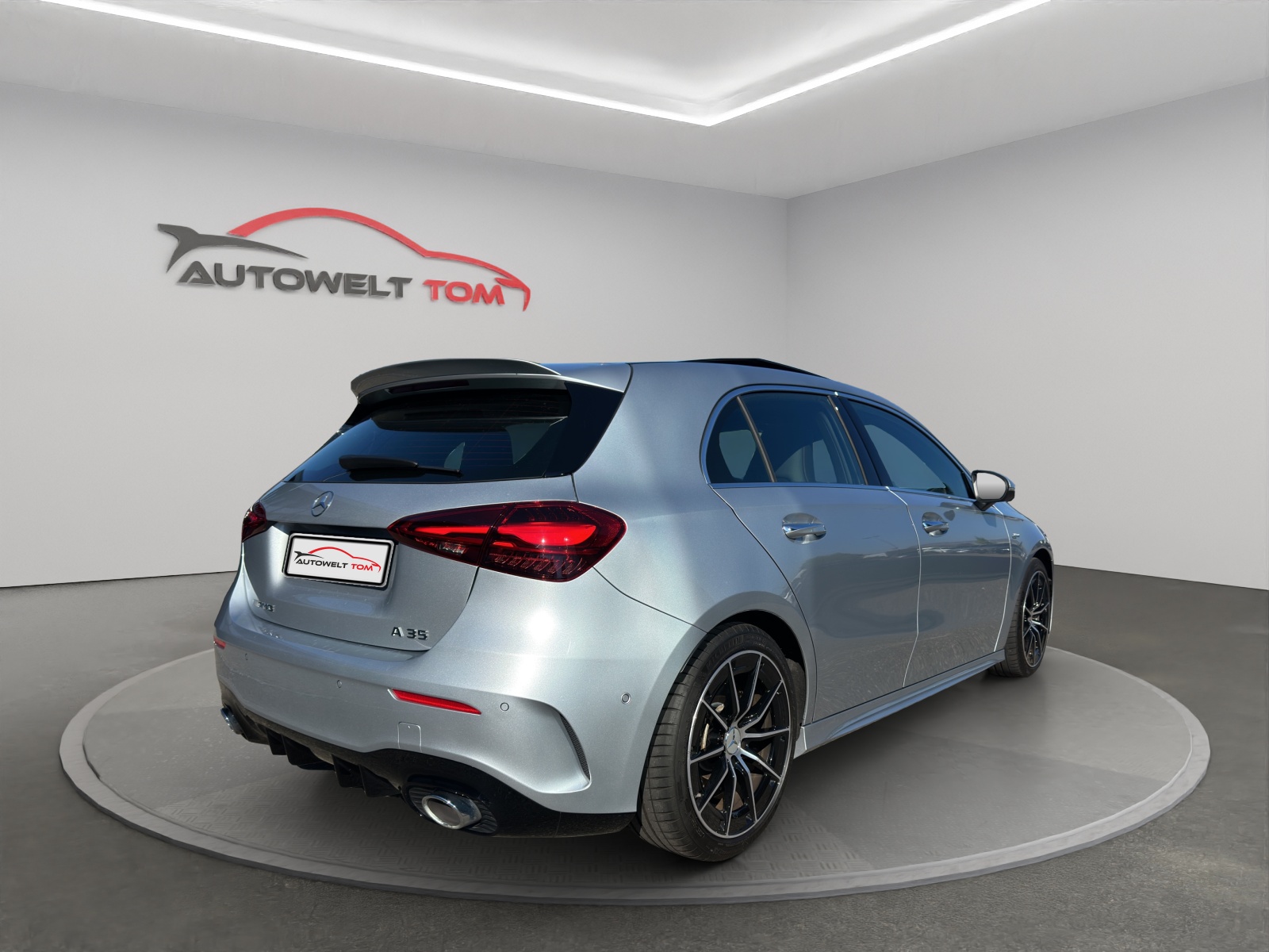 MERCEDES-BENZ A AMG 35 4Matic 8G-DCT-image-4