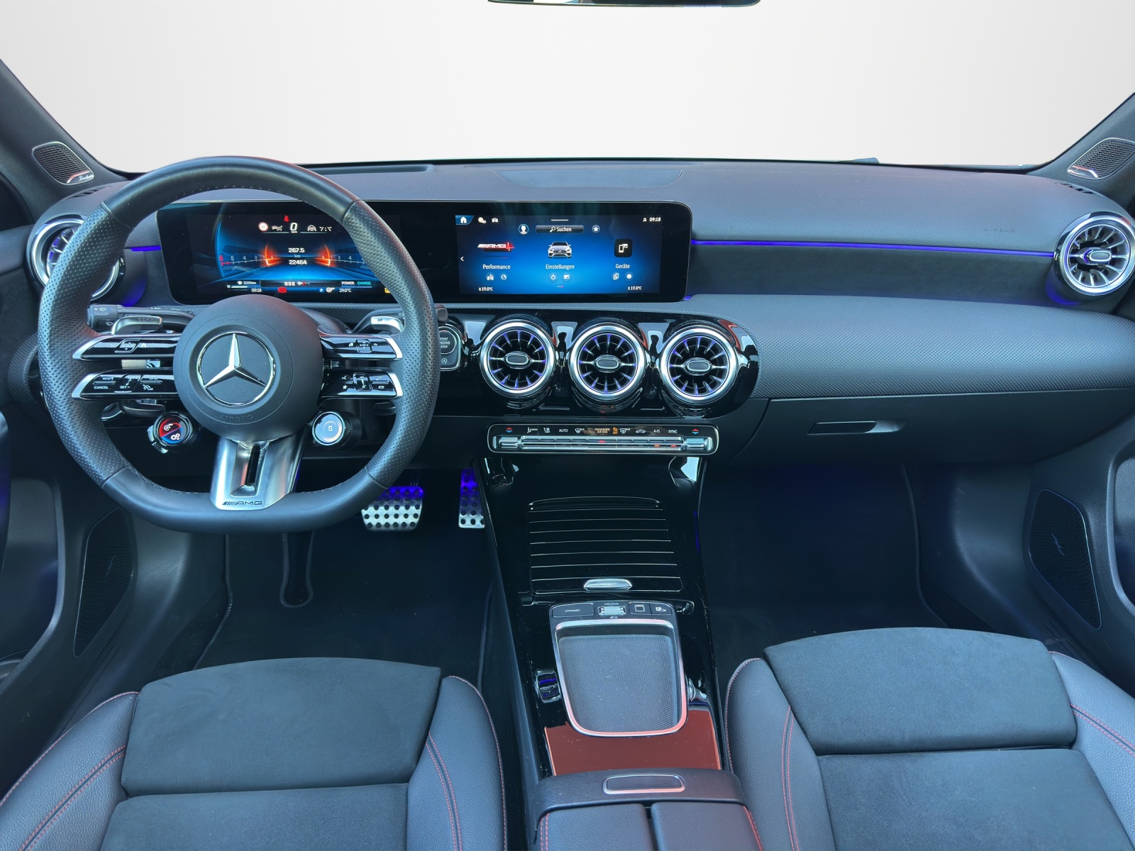 MERCEDES-BENZ A35AMG 4Matic 8G-DCT *CH-Wagen*-image-10