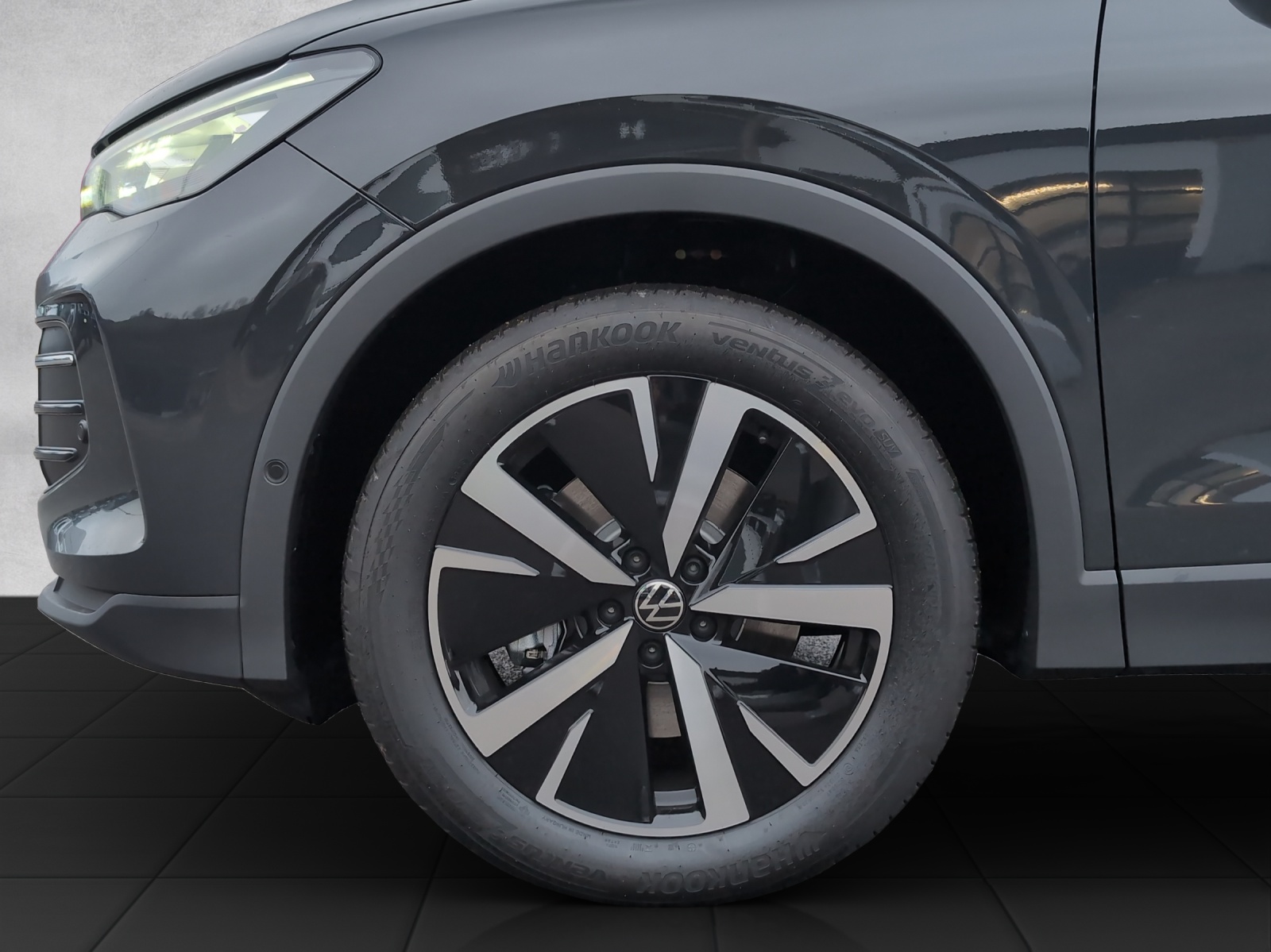 VW Tiguan 2.0 TSI United DSG 4Motion-image-14