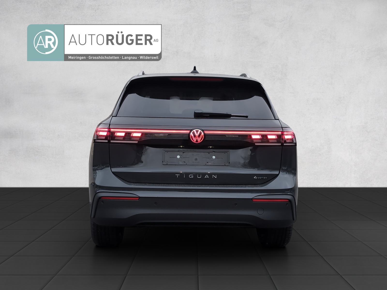 VW Tiguan 2.0 TSI United DSG 4Motion-image-4