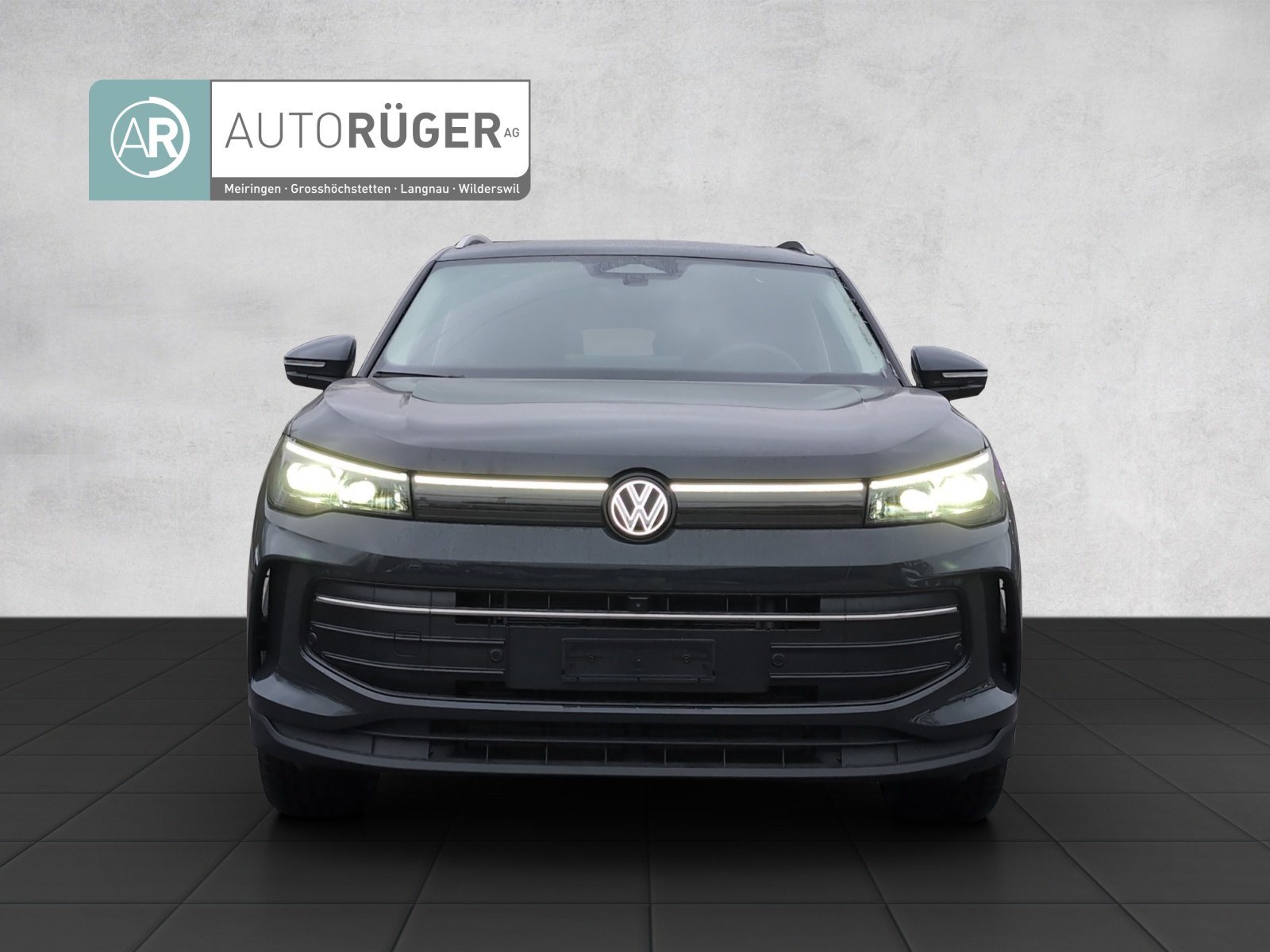 VW Tiguan 2.0 TSI United DSG 4Motion-image-1