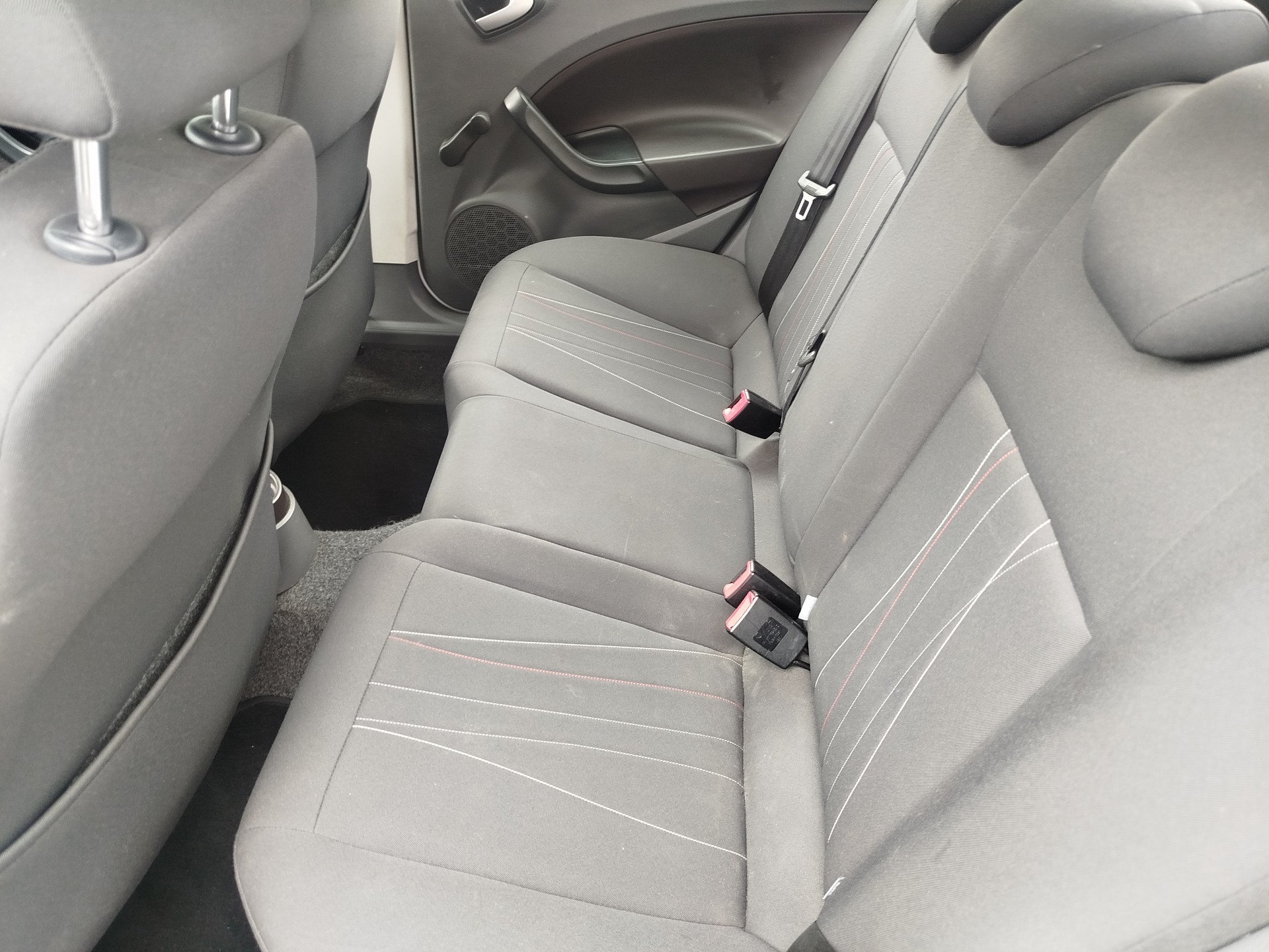 SEAT Ibiza 1.4 Style-image-9