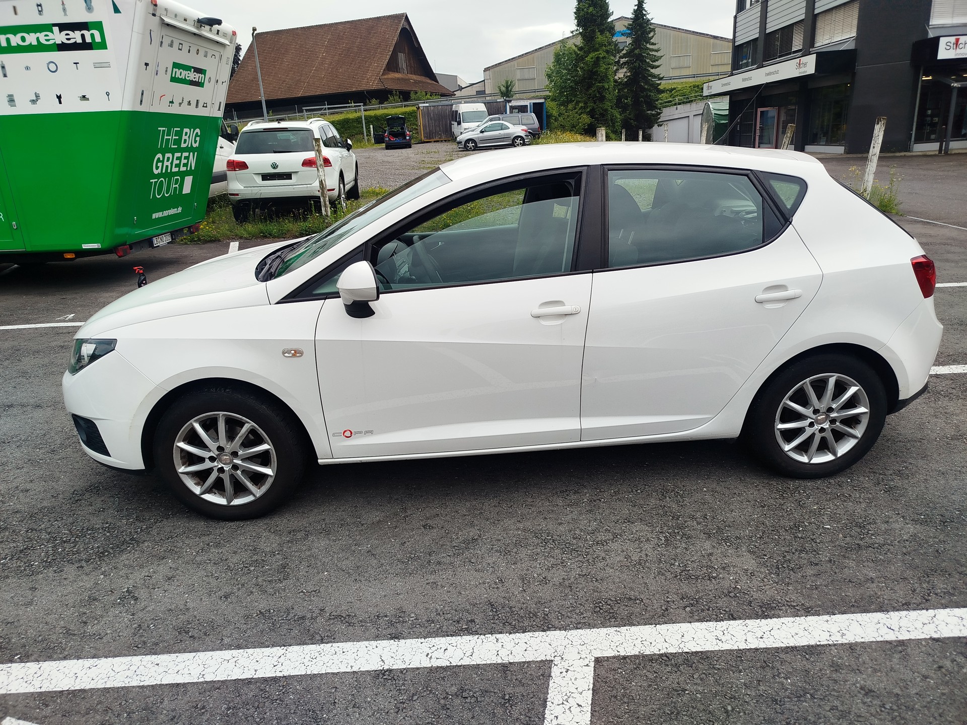SEAT Ibiza 1.4 Style-image-2