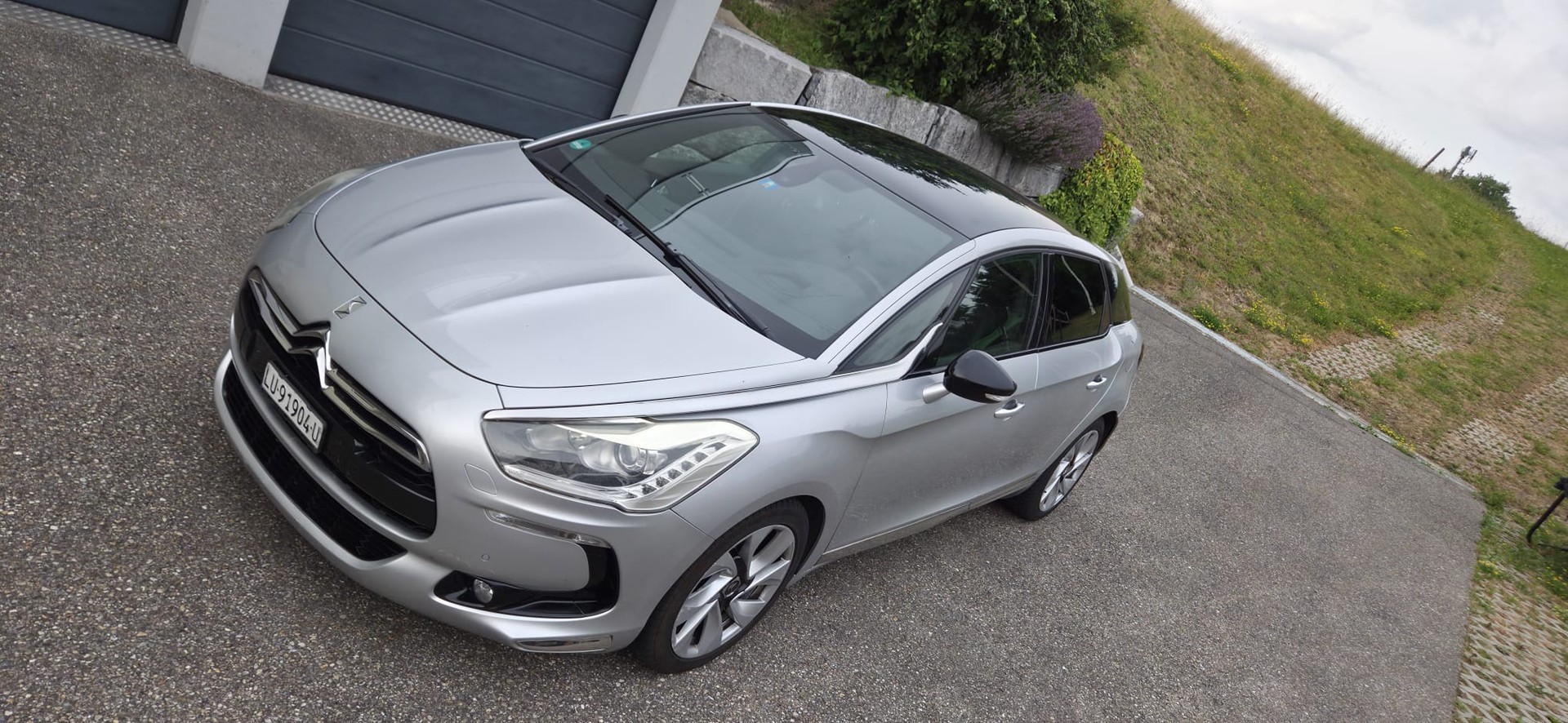 DS AUTOMOBILES DS5 1.6 Turbo Paris Rendez-vous-image-6