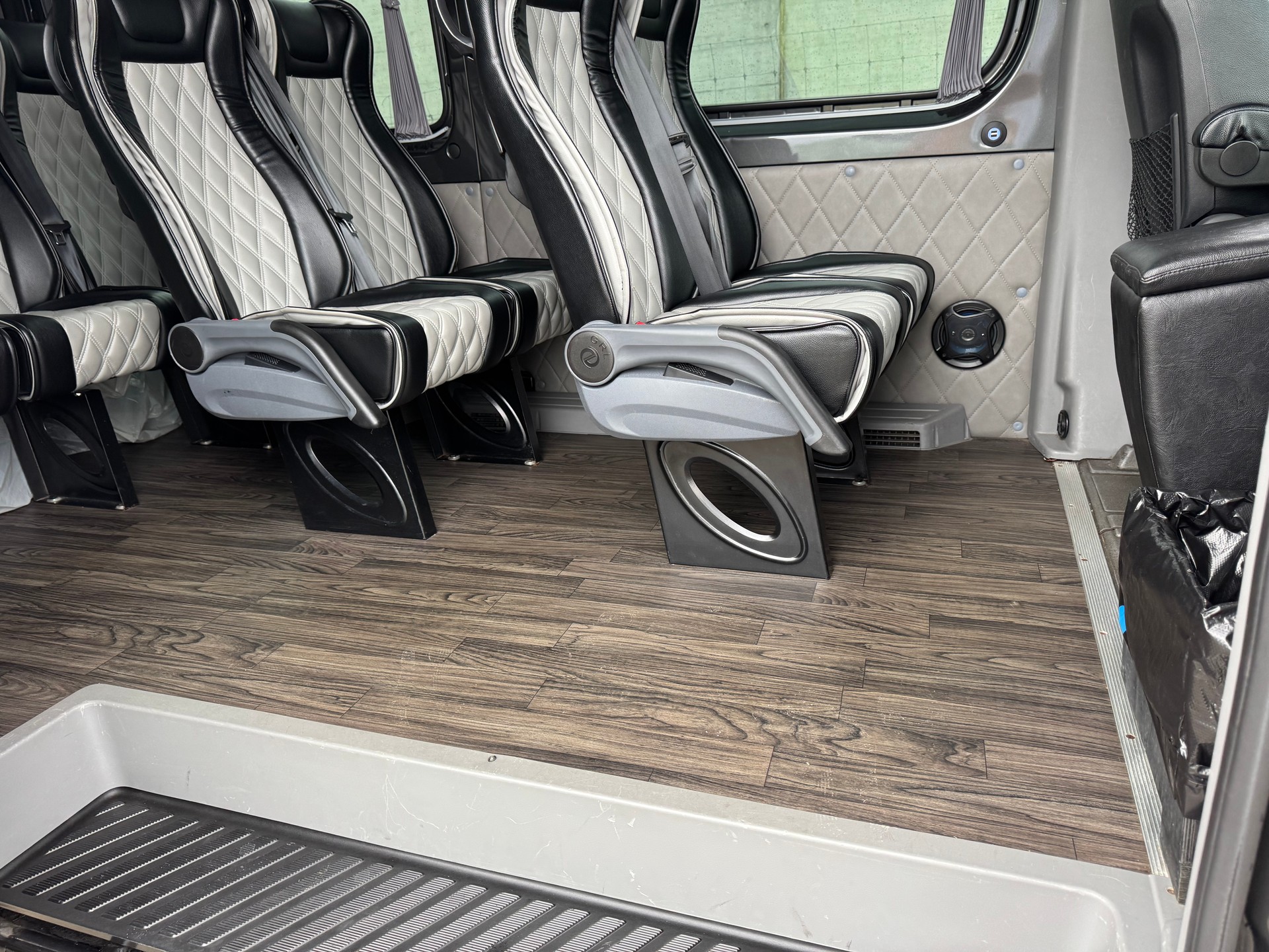 MERCEDES-BENZ Personenwagen-image-11