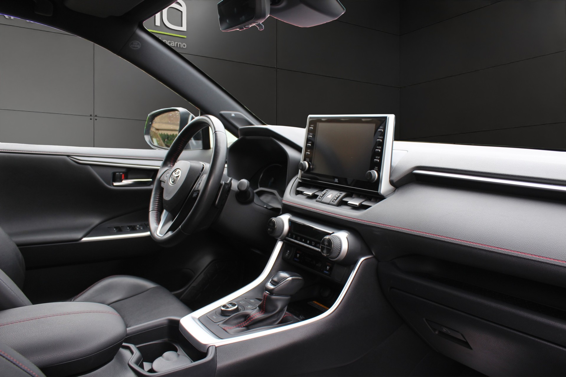 TOYOTA RAV4 2.5 Plug-In-Hybrid Platinum-image-9