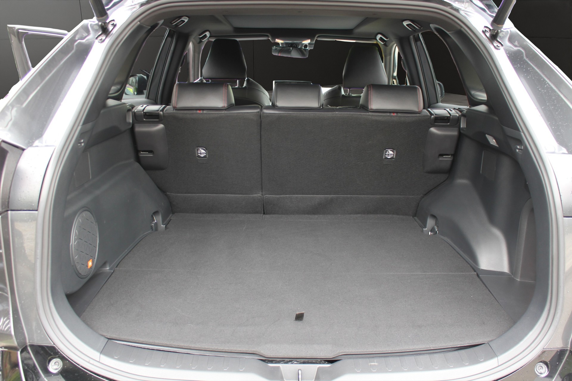 TOYOTA RAV4 2.5 Plug-In-Hybrid Platinum-image-12
