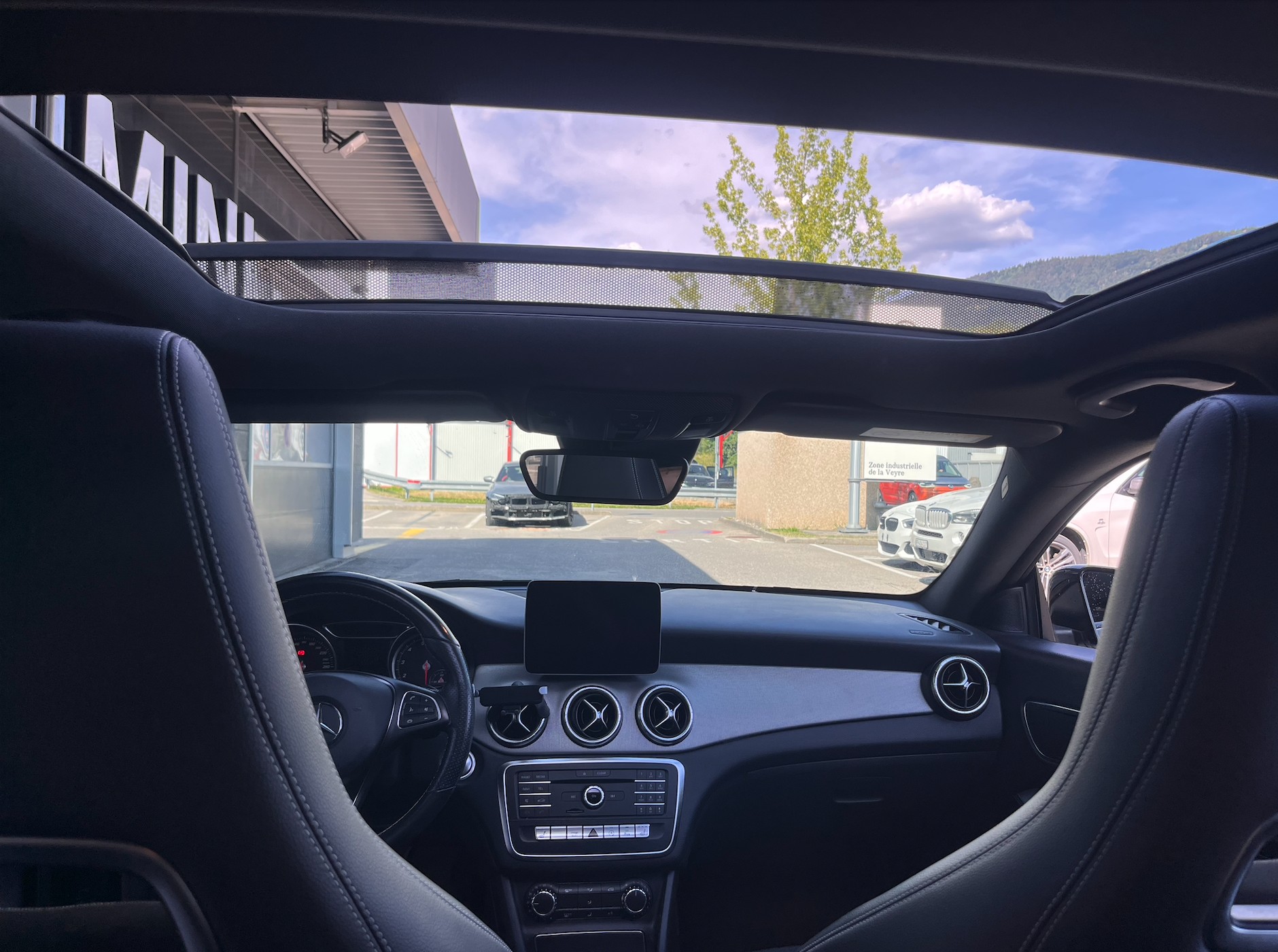 MERCEDES-BENZ CLA 200 Night Star-image-2