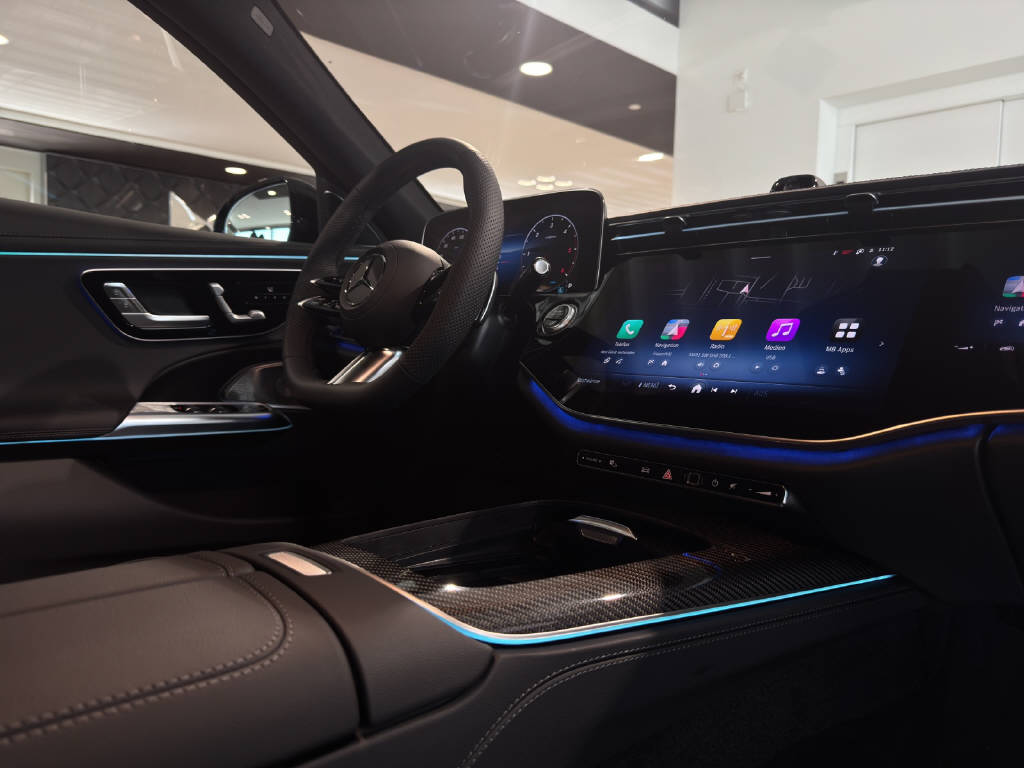 MERCEDES-BENZ E 220 d AMG Line Matic-image-10