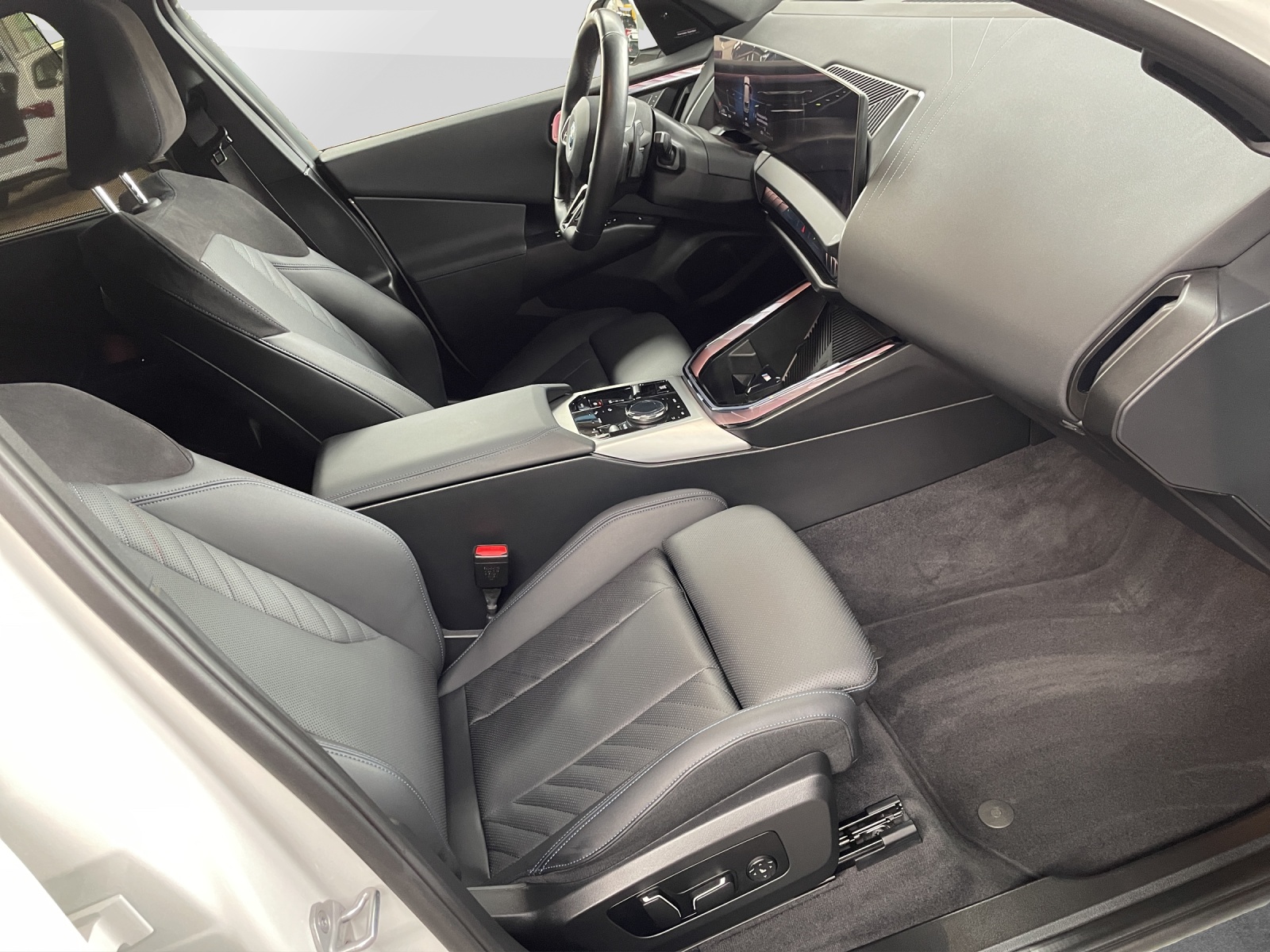 BMW X3 30e xDrive-image-8