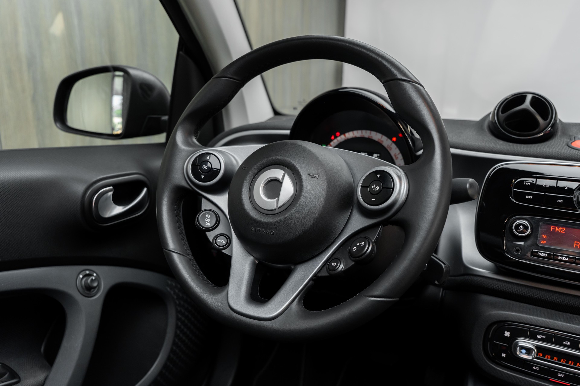 SMART fortwo passion twinmatic-image-15