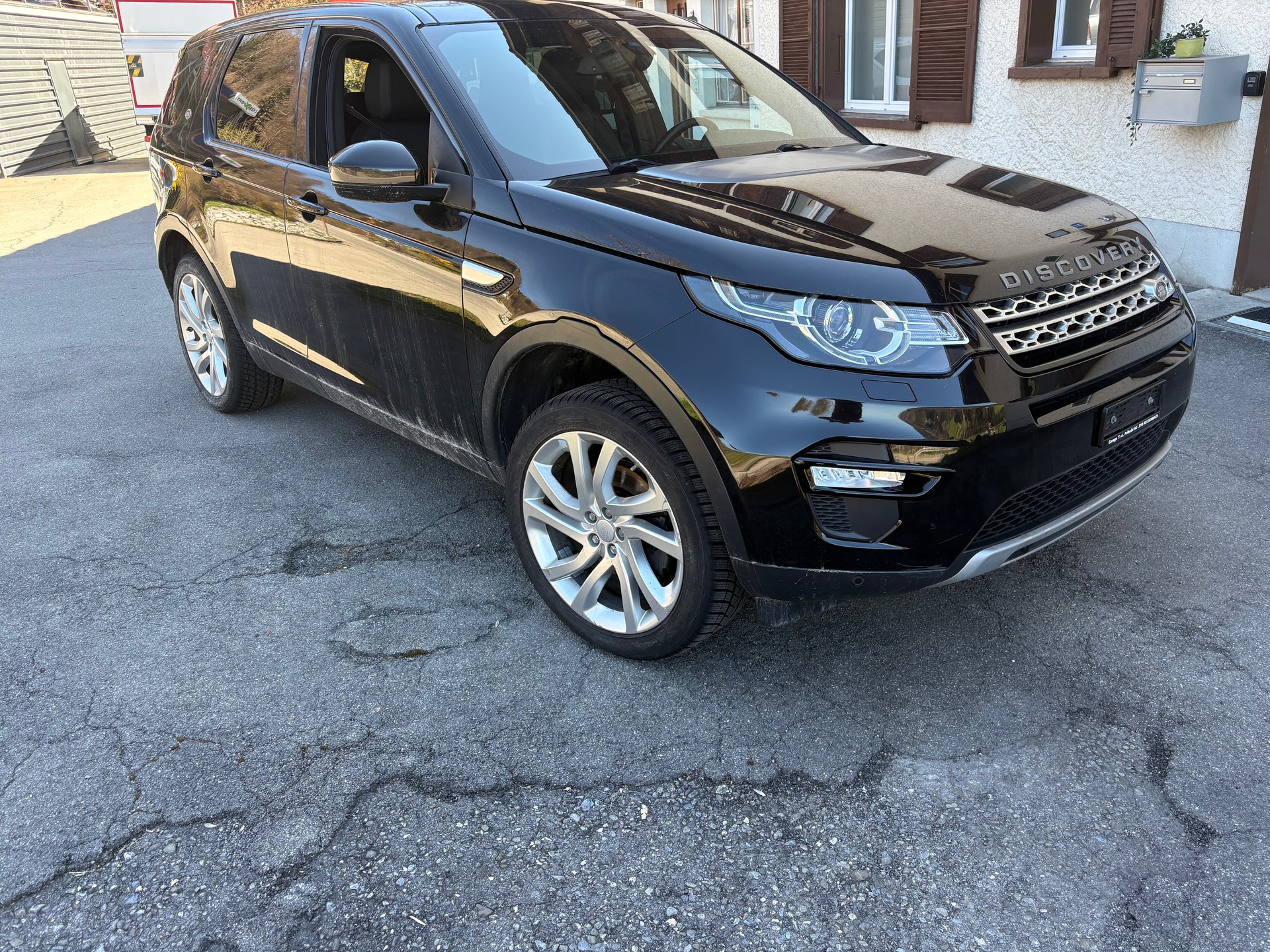 LAND ROVER Discovery Sport 2.0 TD4 HSE Luxury AT9-image-1