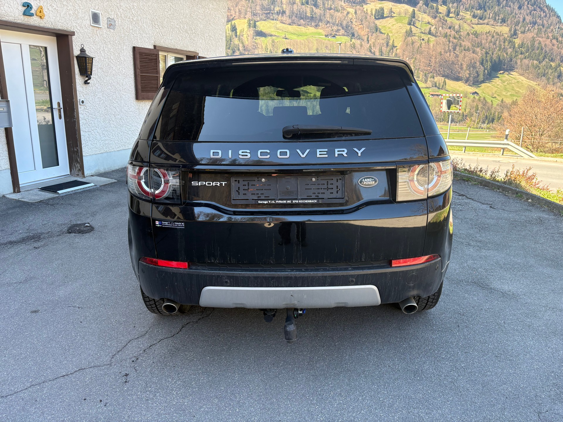 LAND ROVER Discovery Sport 2.0 TD4 HSE Luxury AT9-image-4