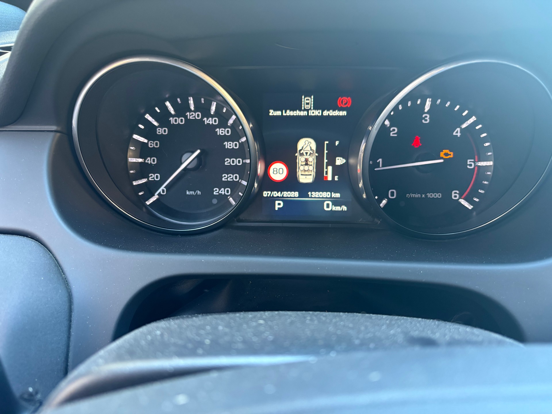 LAND ROVER Discovery Sport 2.0 TD4 HSE Luxury AT9-image-8