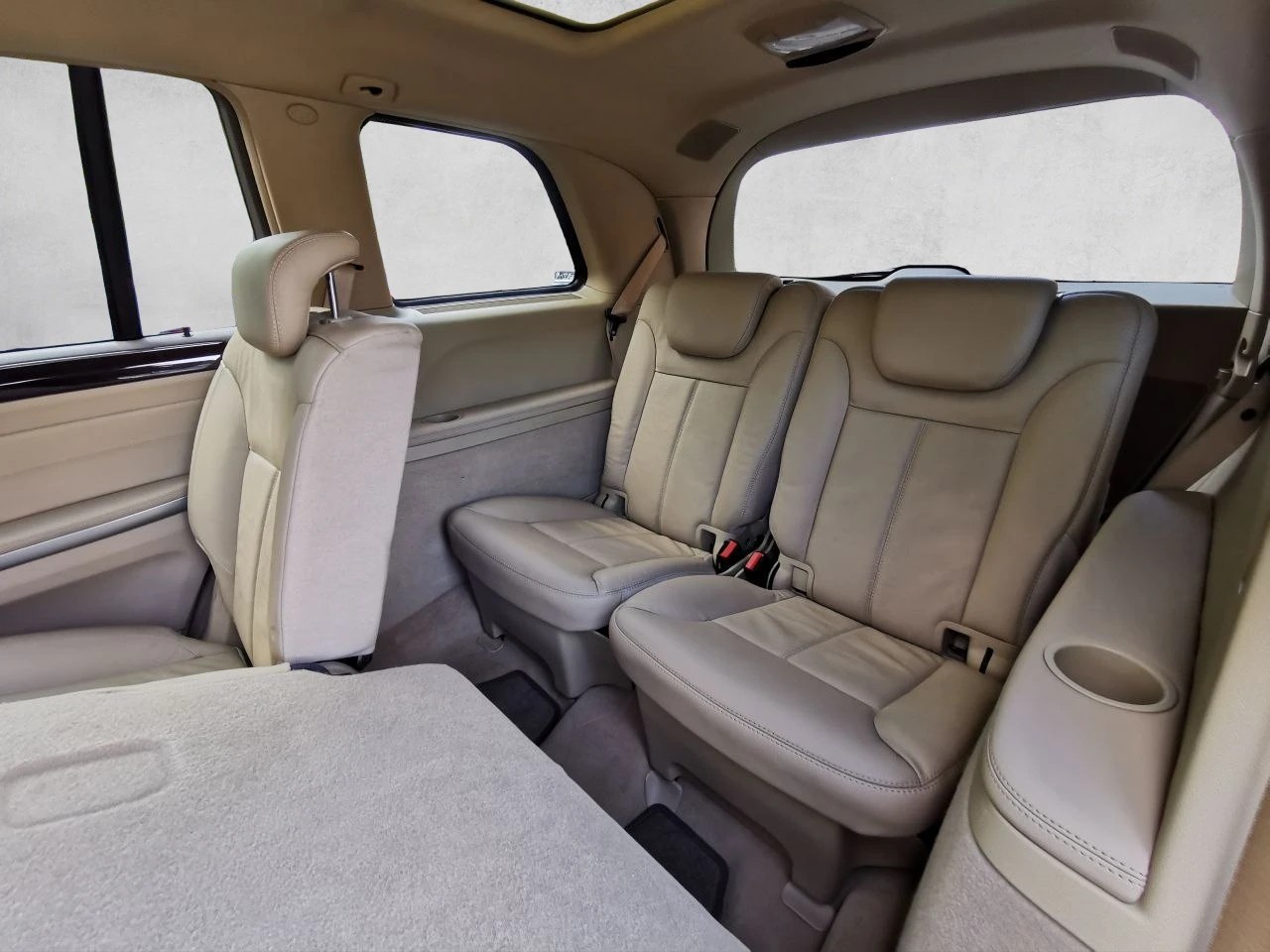 MERCEDES-BENZ GL 350 CDI BlueEfficiency 4Matic 7G-Tronic-image-7