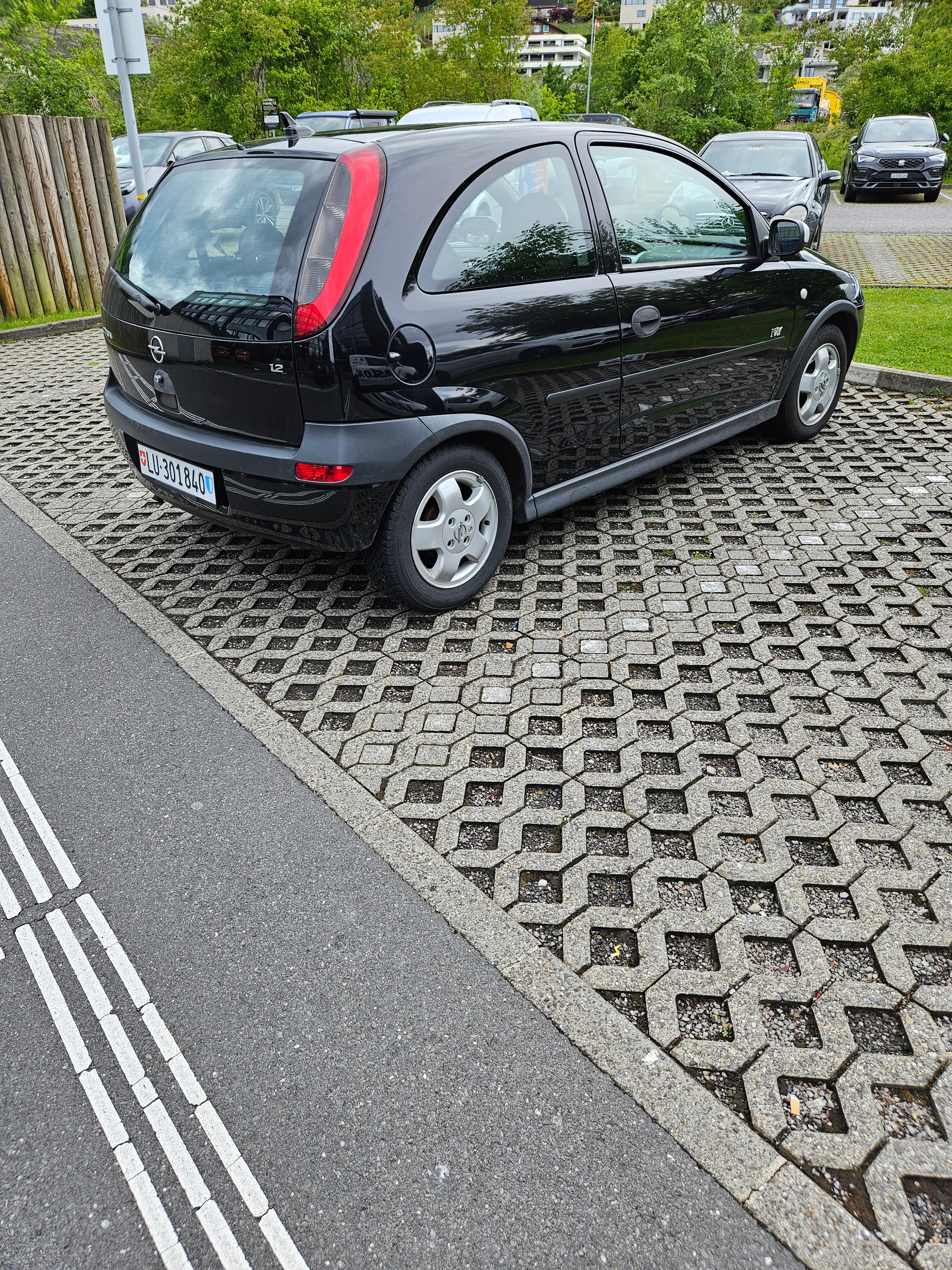 OPEL CORSA-image-1