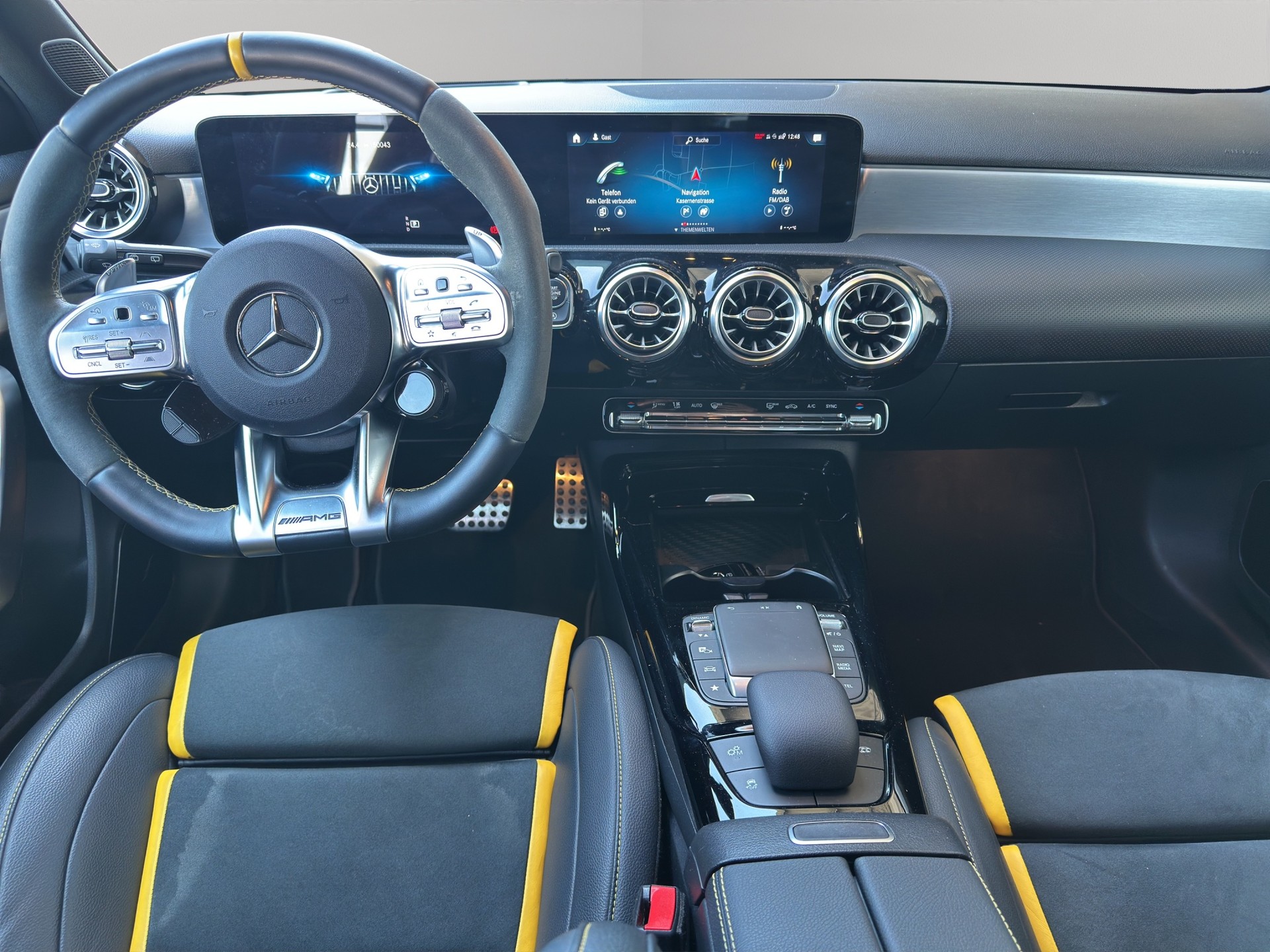 MERCEDES-BENZ A 45 S AMG 4Matic+ Speedshift-image-10