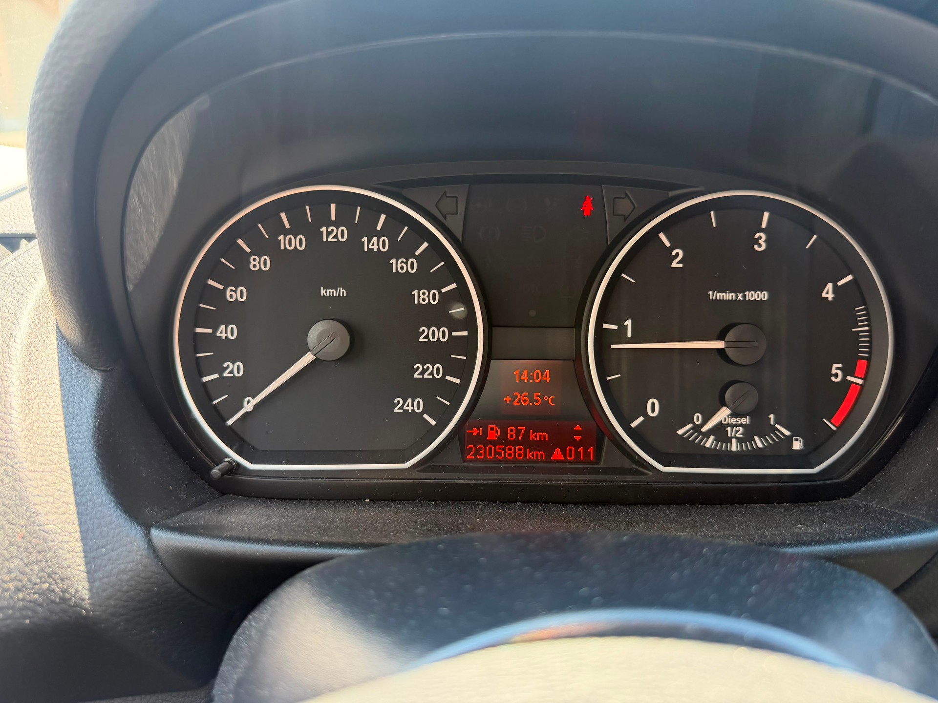 BMW 118d-image-10