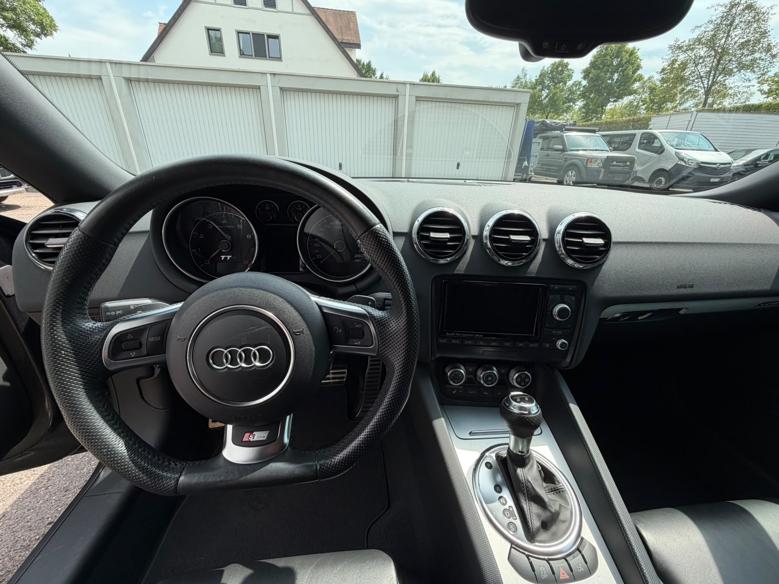 AUDI 2.0 TFSI 211 quattro S-Tronic-image-9