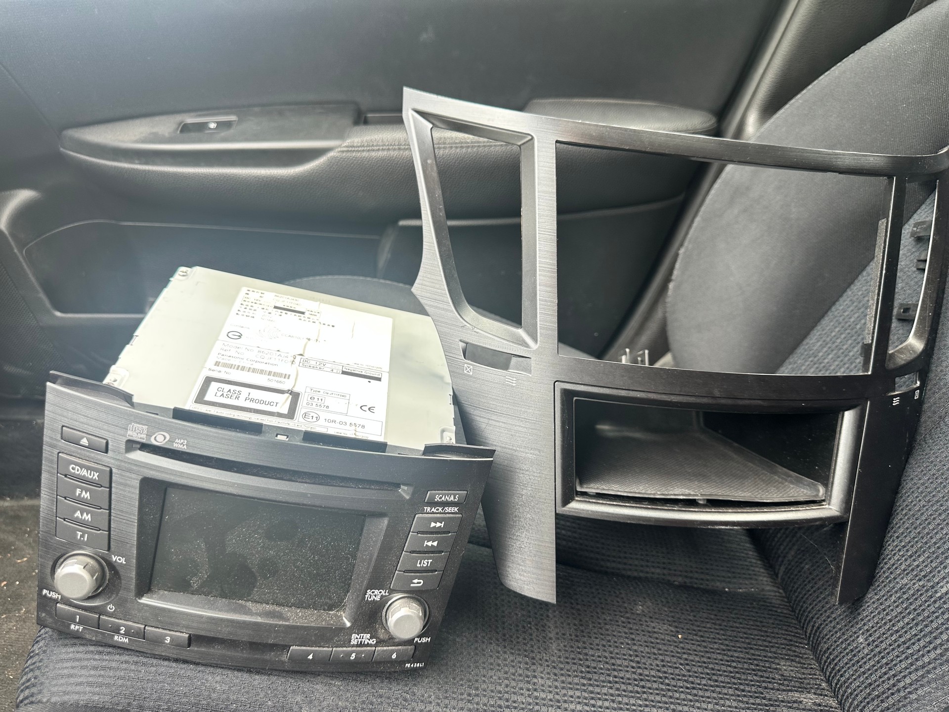 SUBARU LEGACY-image-7