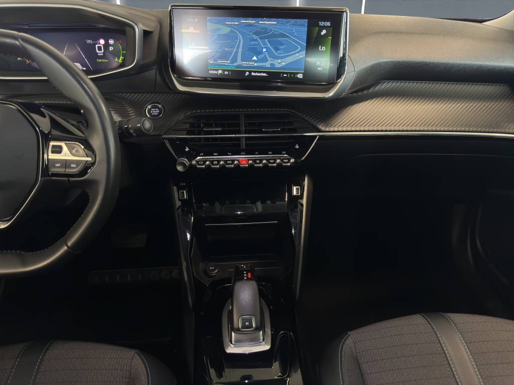 PEUGEOT 2008 1.2 PureTech Allure Pack EAT8-image-6